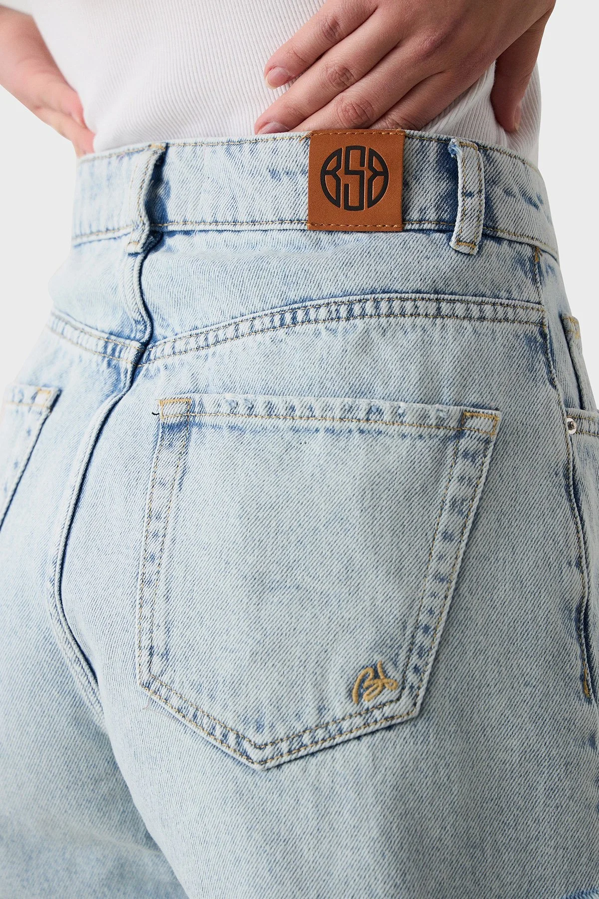 BSB % 100 Pamuk Yırtıklı Regular Fit Yüksek Bel Mini Kot Kadın Short 053-241903.971 MAVİ - 5