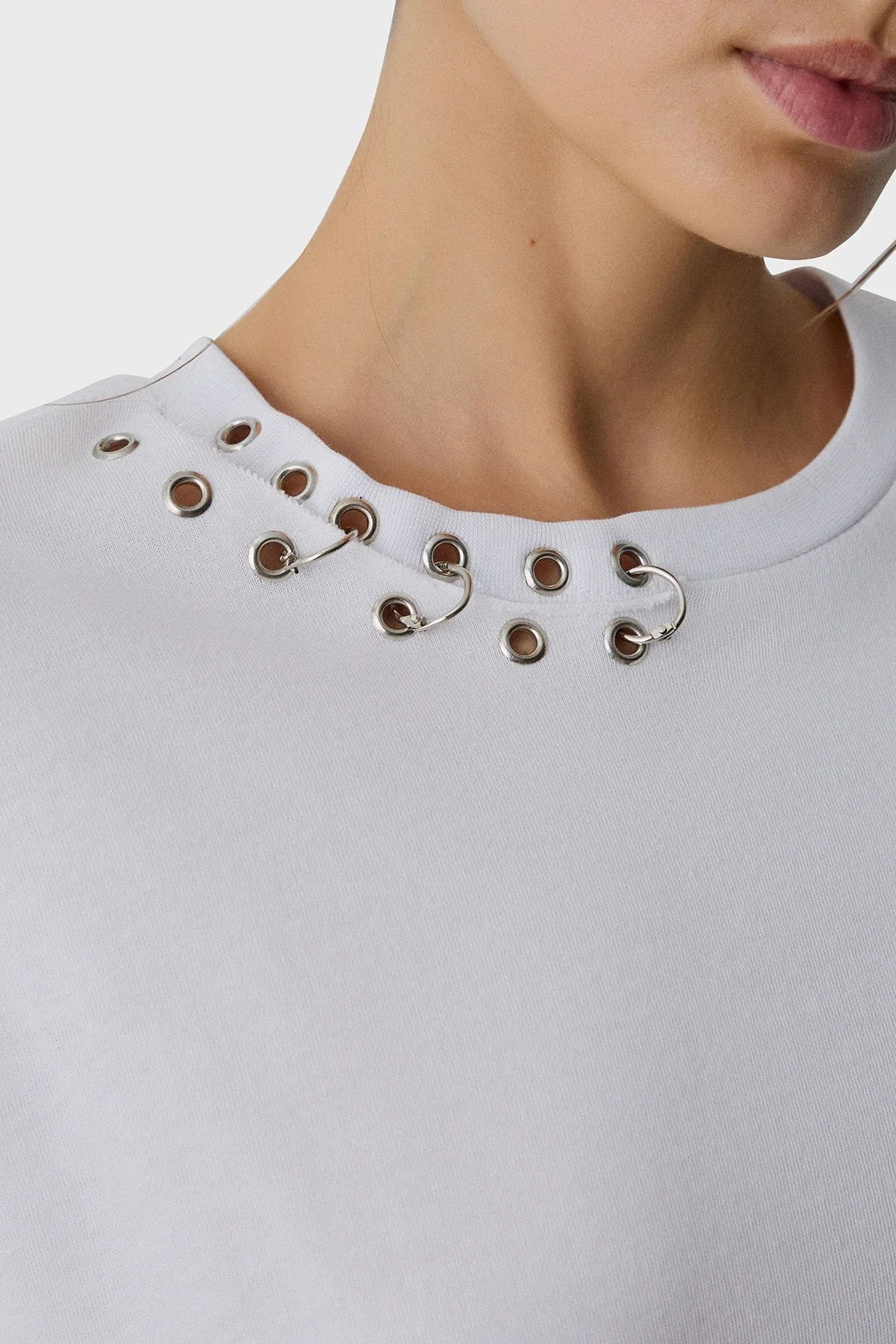 BSB Metalik ve Bağlama Detaylı Pamuklu Oversize Fit Bisiklet Yaka Kadın Bluz 053-210049.002 BEYAZ - 5