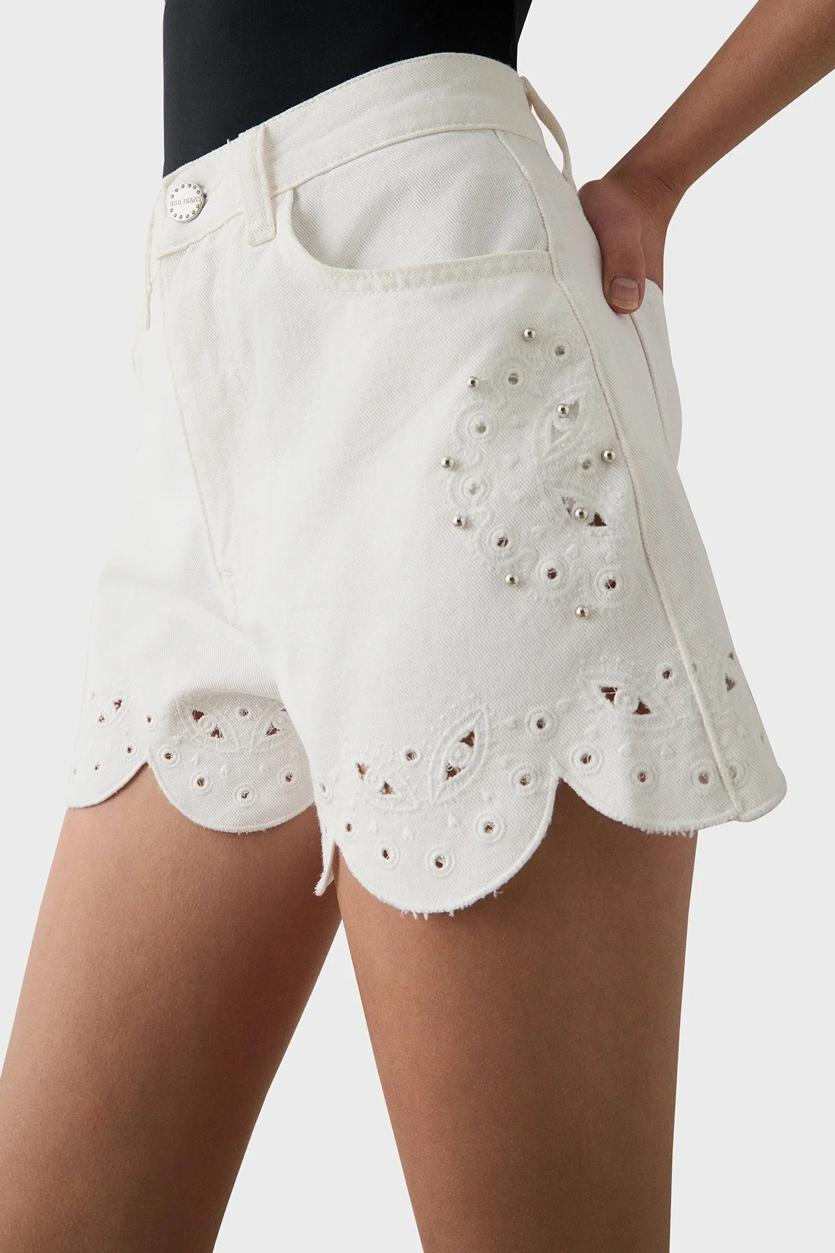 BSB Pamuklu Taş Detaylı Regular Fit Yüksek Bel Mini Kot Bayan Short 053-241803.002 BEYAZ - 3