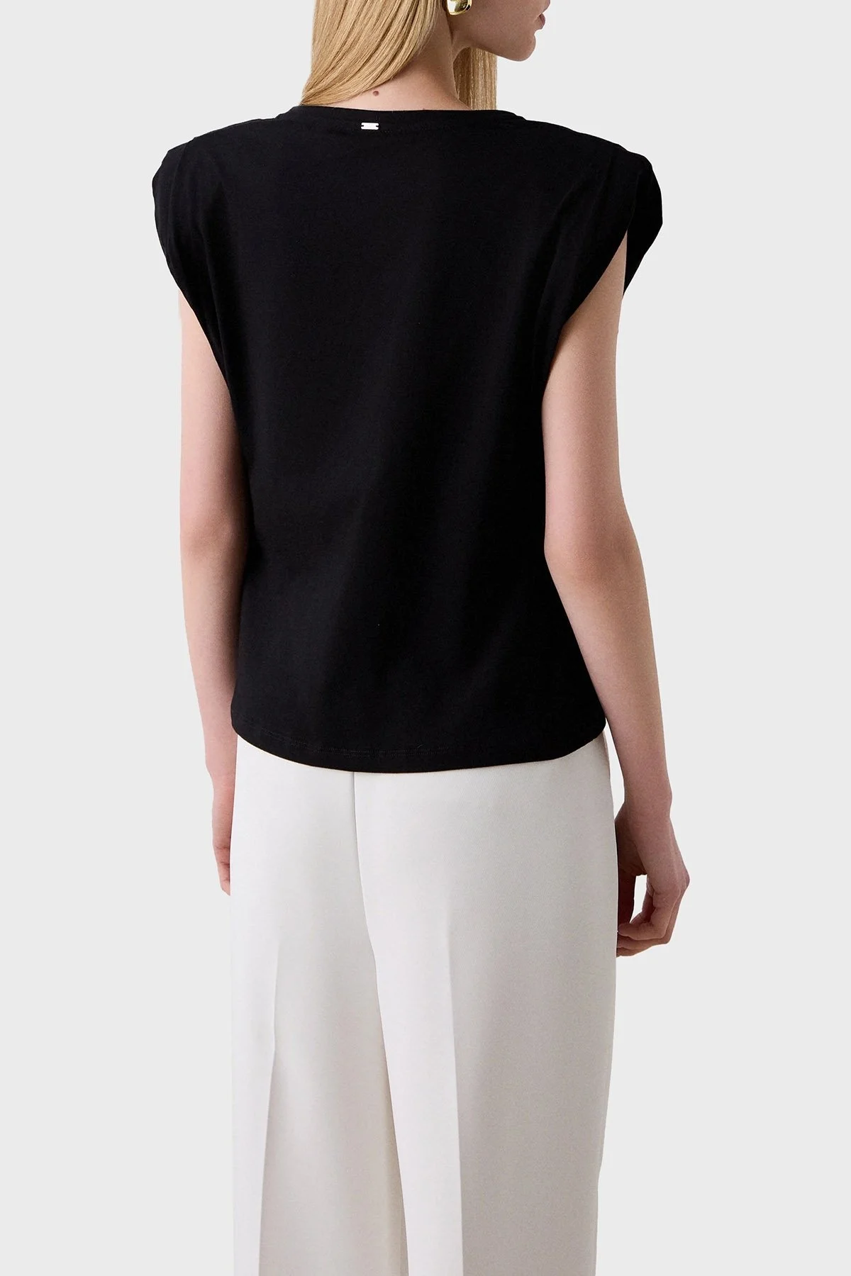 BSB Streç Relaxed Fit Asimetrik Kesim Aksesuar Detaylı Bisiklet Yaka Bayan Bluz 053-210076.080 SİYAH - 3