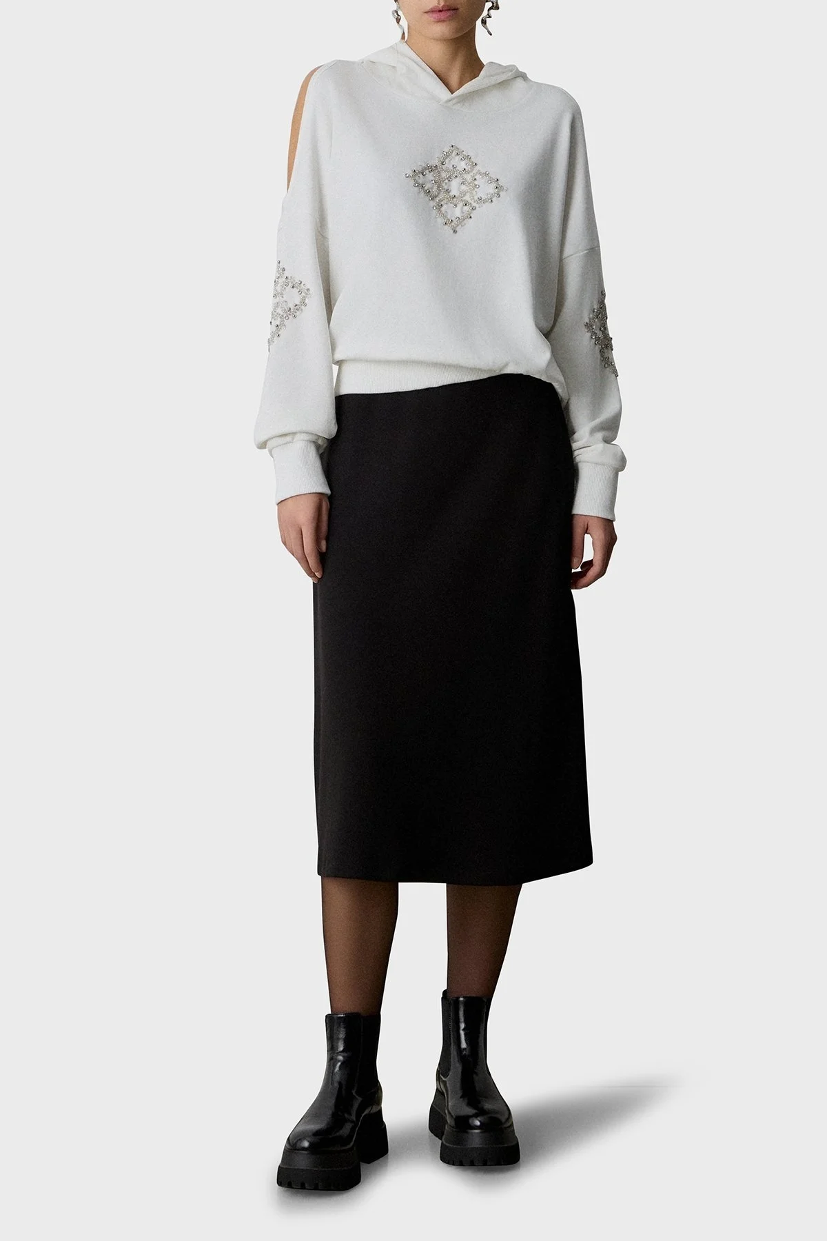 BSB Taşlı Pamuklu Regular Fit Sırt Dekolteli Kapüşonlu Bayan Bluz 053-210011.004 BEYAZ - 2