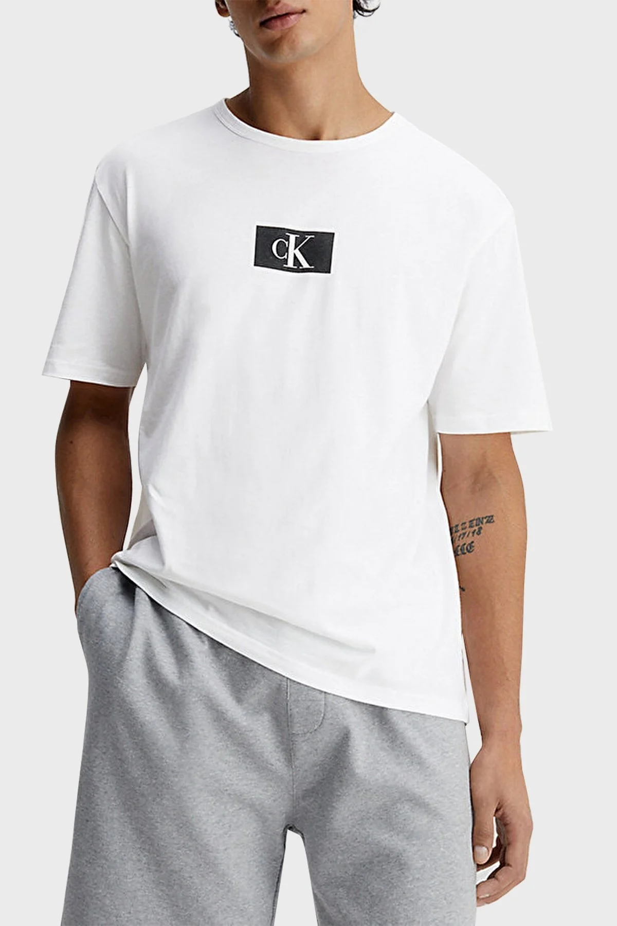 Calvin Klein % 100 Organik Pamuk Regular Fit 000NM2399E100 Erkek T Shirt 000NM2399E 100 BEYAZ - 6