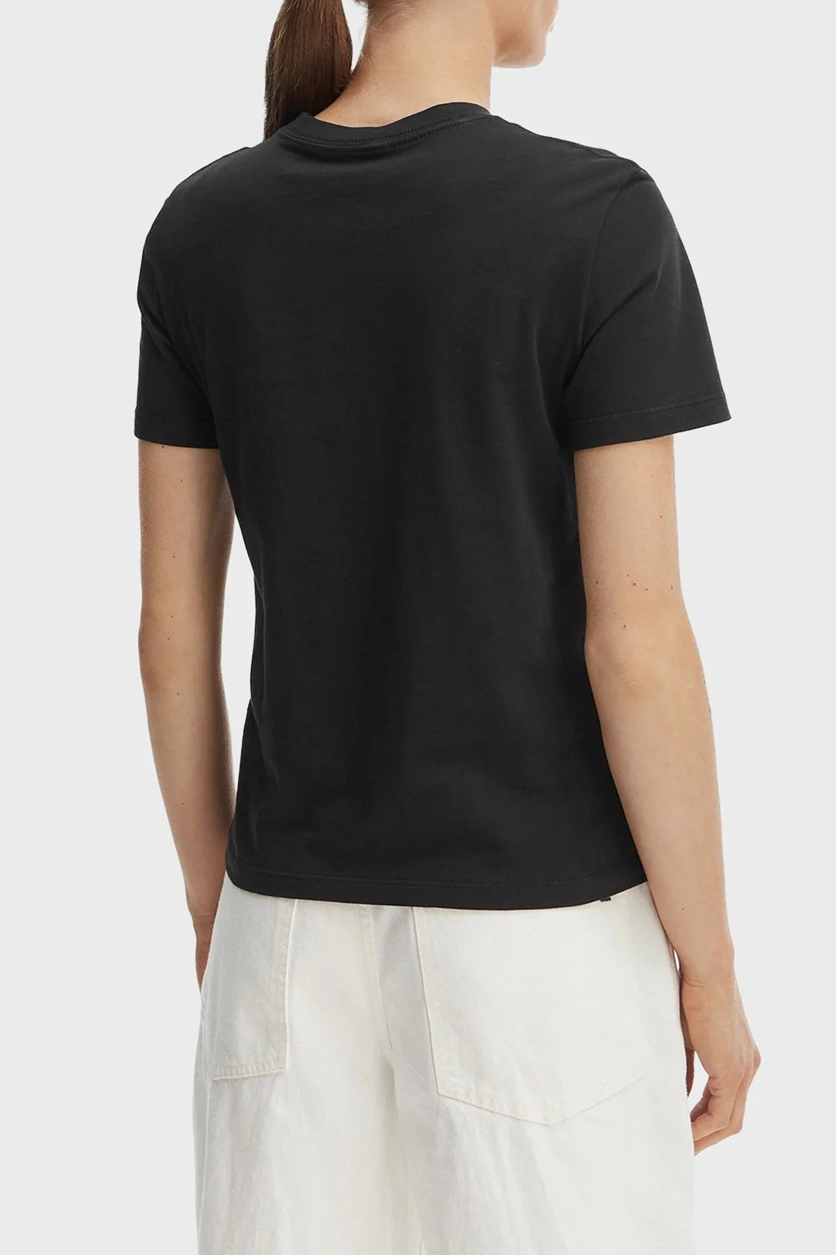 Calvin Klein % 100 Pamuk Bisiklet Yaka Logolu LV047C811GUB1 Kadın T Shirt LV047C811G UB1 SİYAH - 3