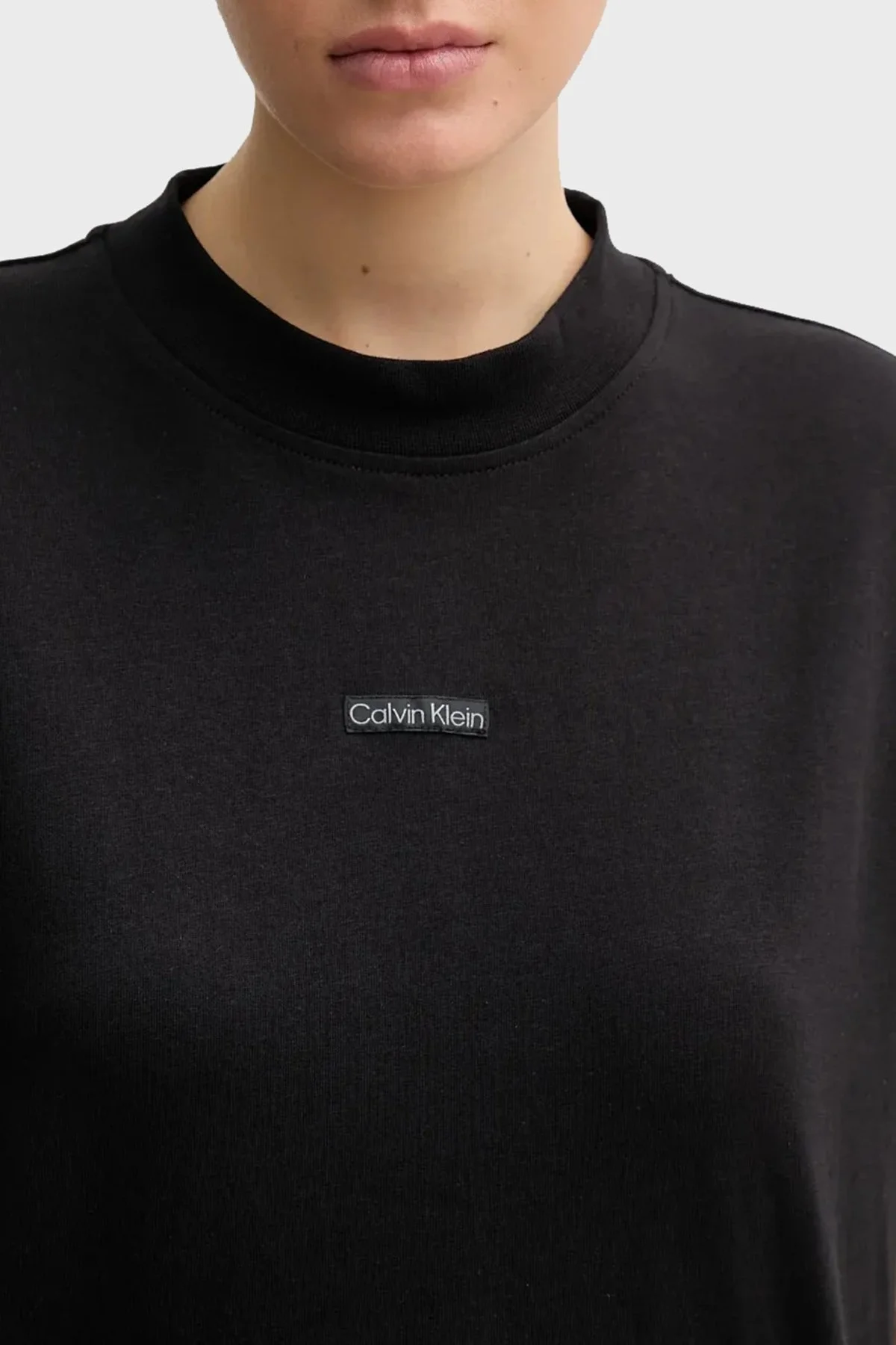 Calvin Klein % 100 Pamuk Boyfirend Fit Sıfır Yaka J20J225539BEH Bayan T Shirt J20J225539 BEH SİYAH - 9