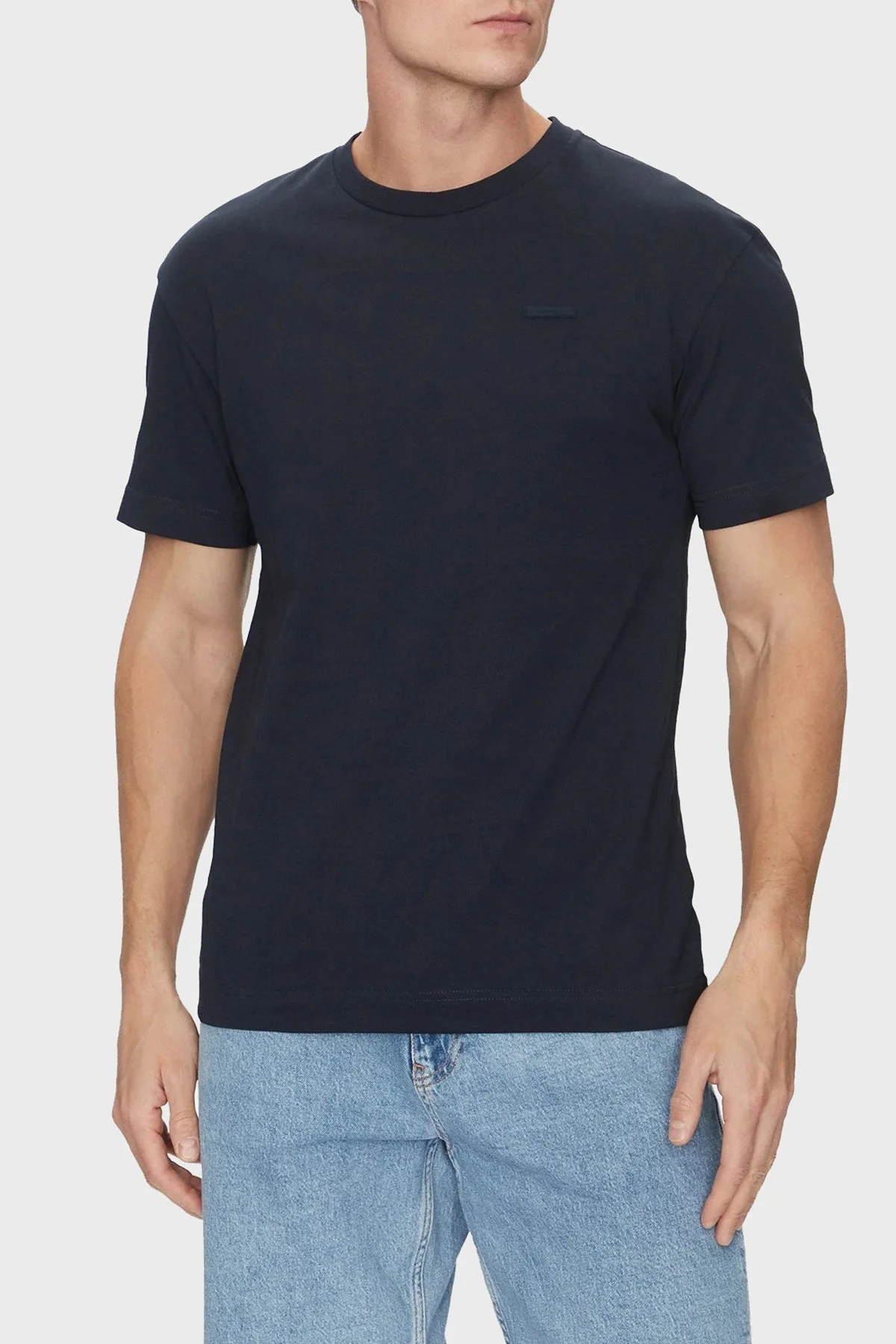 Calvin Klein % 100 Pamuk Comfort Fit Bisiklet Yaka K10K112749CEF Erkek T Shirt K10K112749 CEF LACİVERT - 5