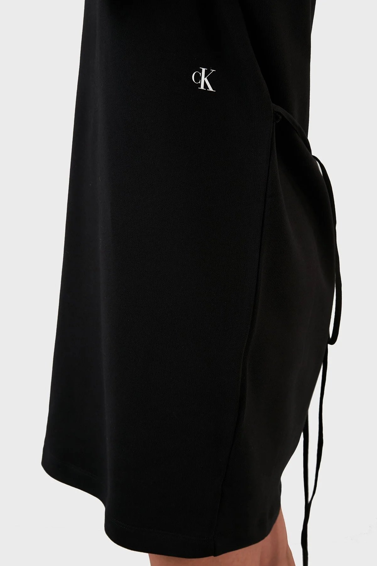 Calvin Klein % 100 Pamuk Logolu Bağcık Detaylı Kapüşonlu Sweat Bayan Elbise J20J219928 BEH SİYAH - 4
