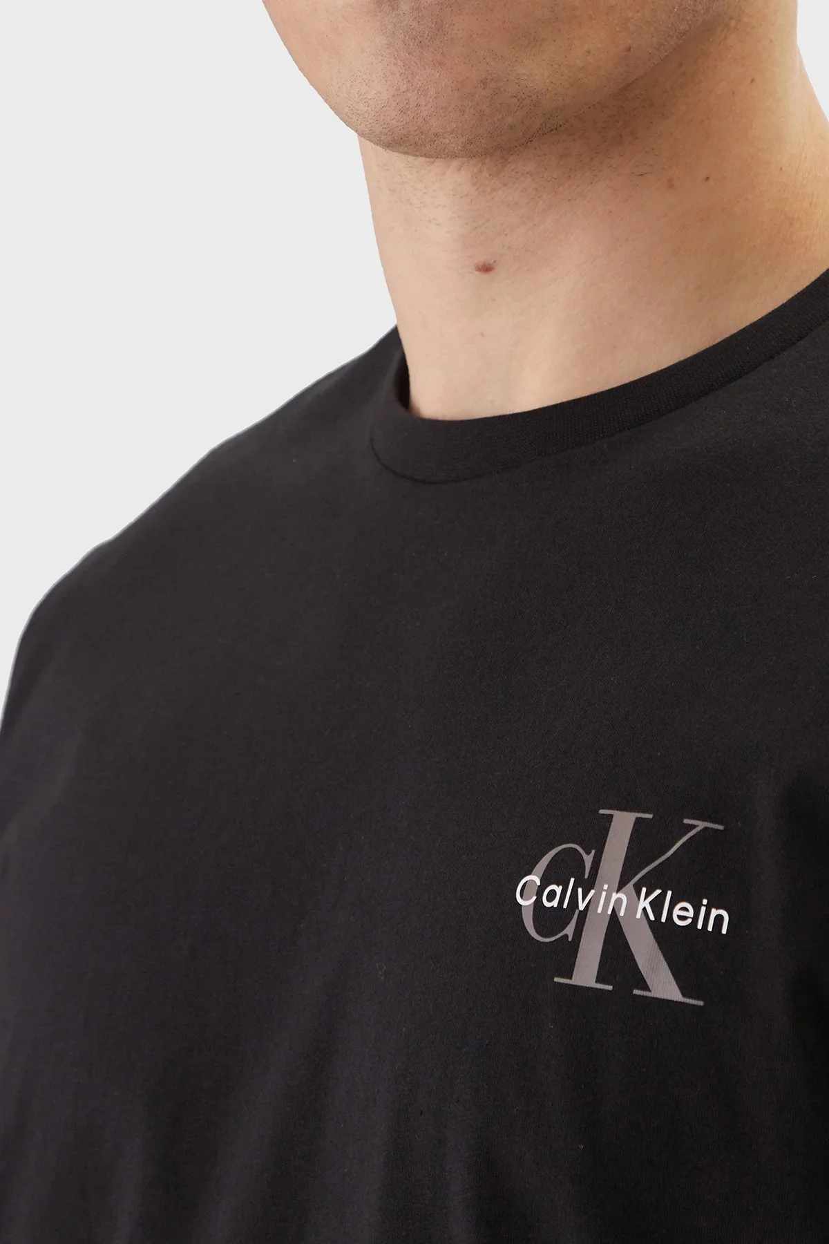 Calvin Klein % 100 Pamuk Logolu Bisiklet Yaka Erkek T Shirt LV04RF278G UB1 SİYAH - 4
