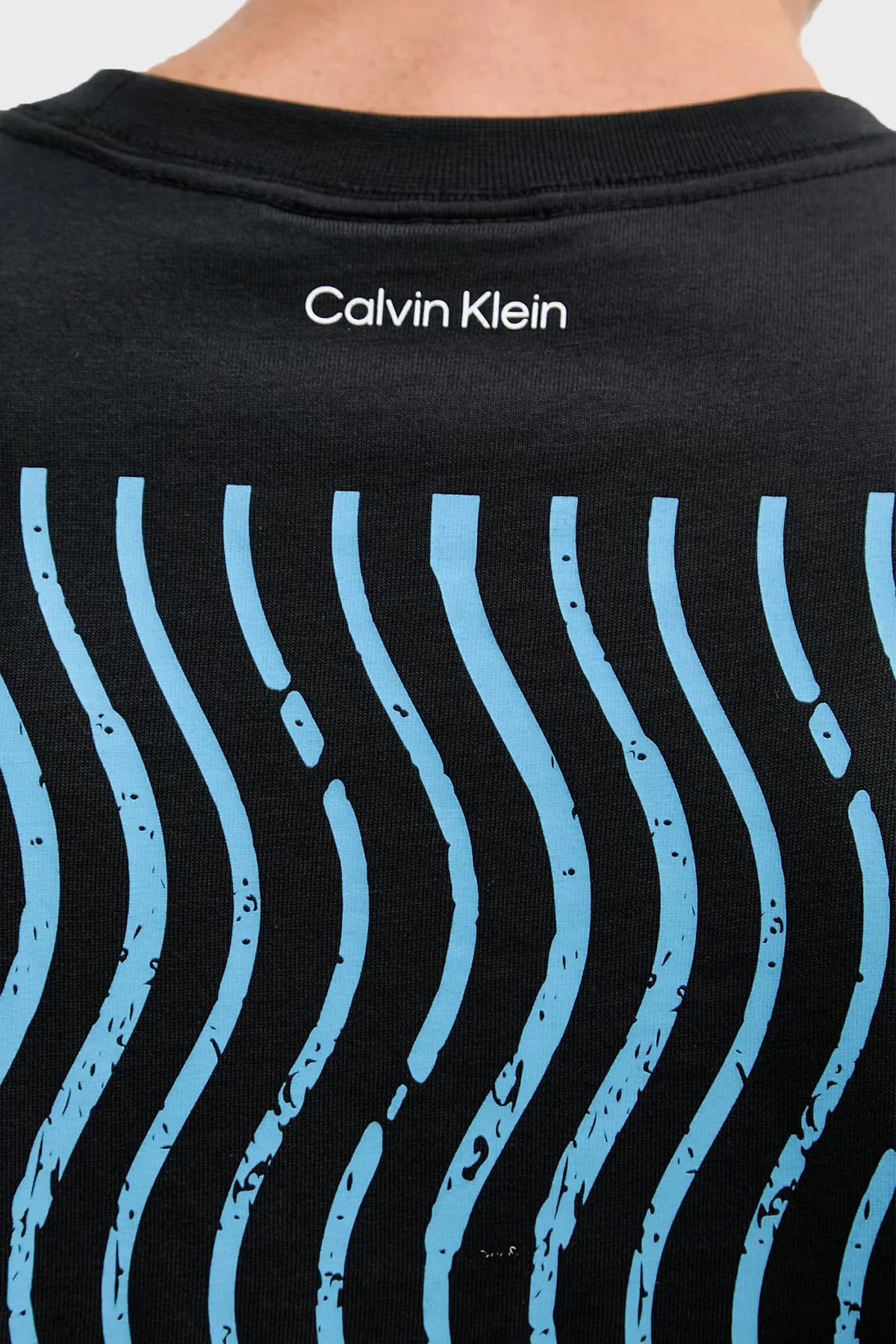 Calvin Klein % 100 Pamuk Logolu Grafik Baskılı Bisiklet Yaka LV04RG816GUB1 Erkek T Shirt LV04RG816G UB1 SİYAH - 5