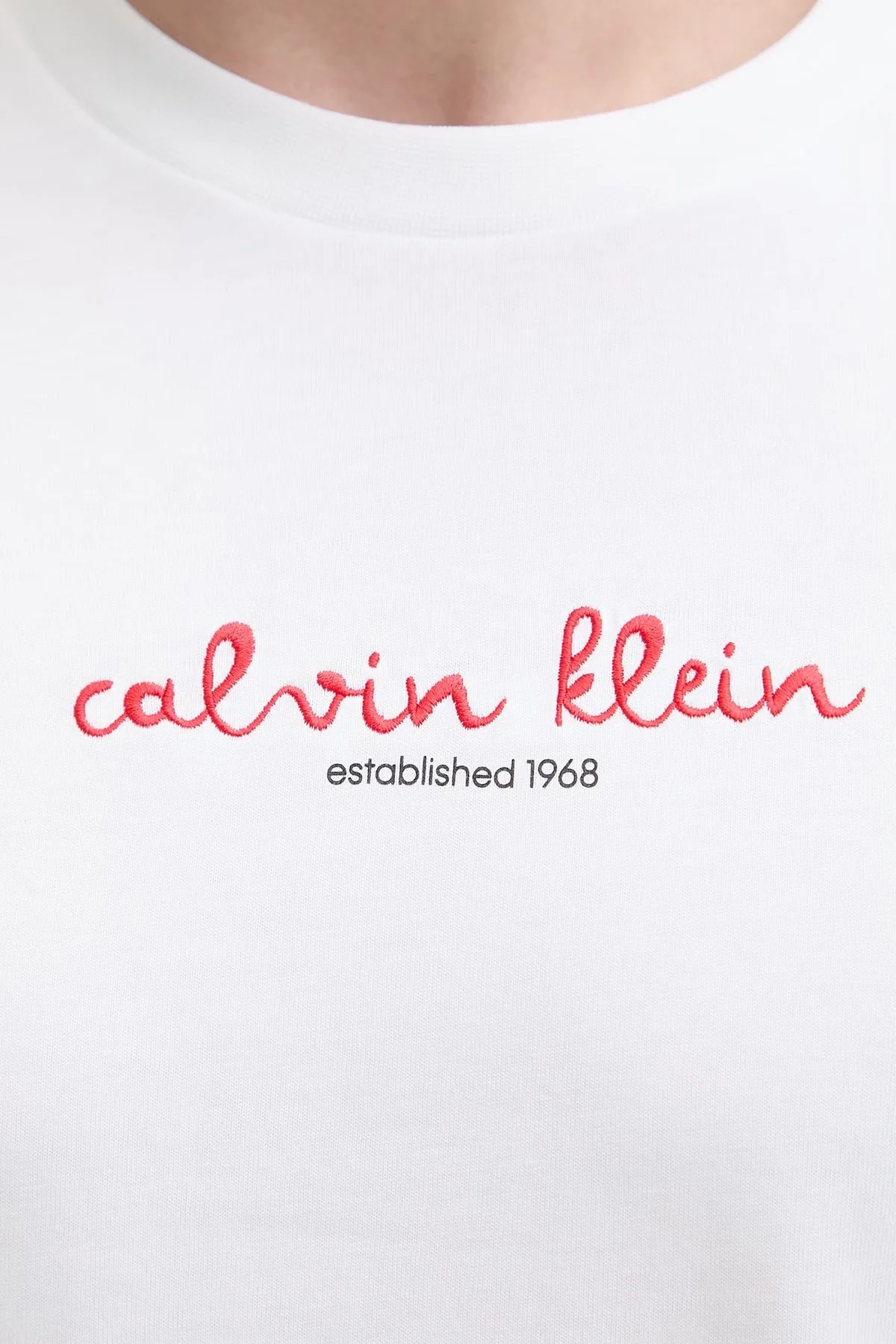 Calvin Klein % 100 Pamuk Logolu Grafik Baskılı Bisiklet Yaka LV04RG816GYAF Erkek T Shirt LV04RG816G YAF BEYAZ - 4