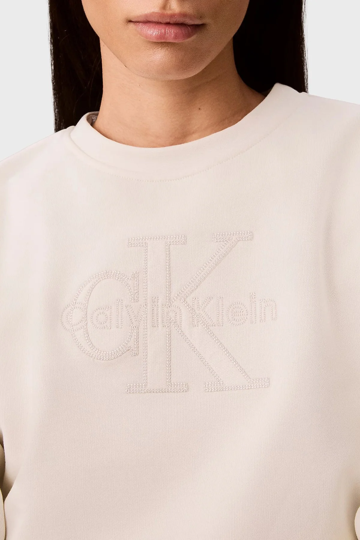 Calvin Klein % 100 Pamuk Logolu Regular Fit Bisiklet Yaka LV047G820GYAS Kadın Sweat LV047G820G YAS KREM - 4