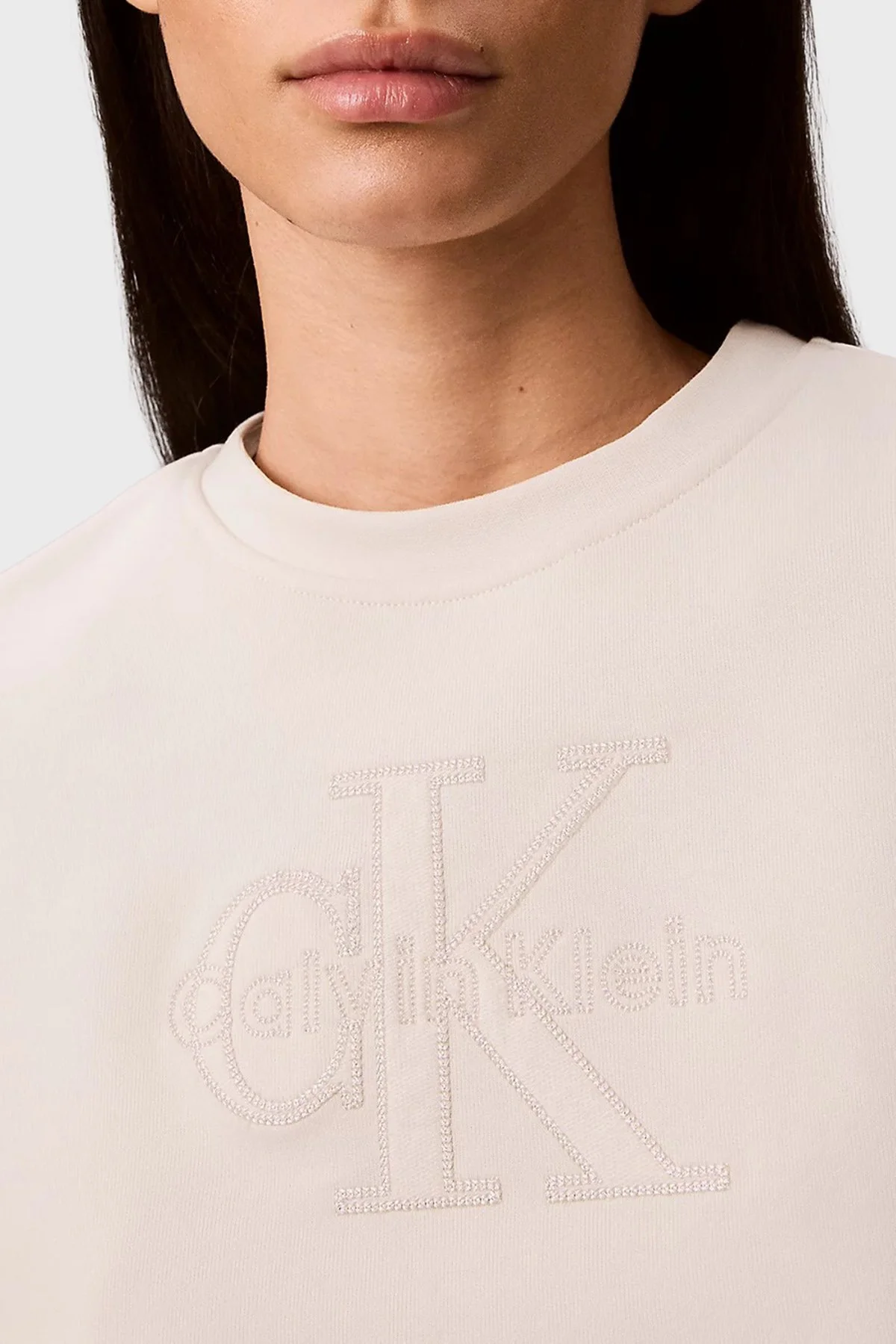 Calvin Klein % 100 Pamuk Logolu Regular Fit Bisiklet Yaka LV047G820GYAS Kadın Sweat LV047G820G YAS KREM - 6