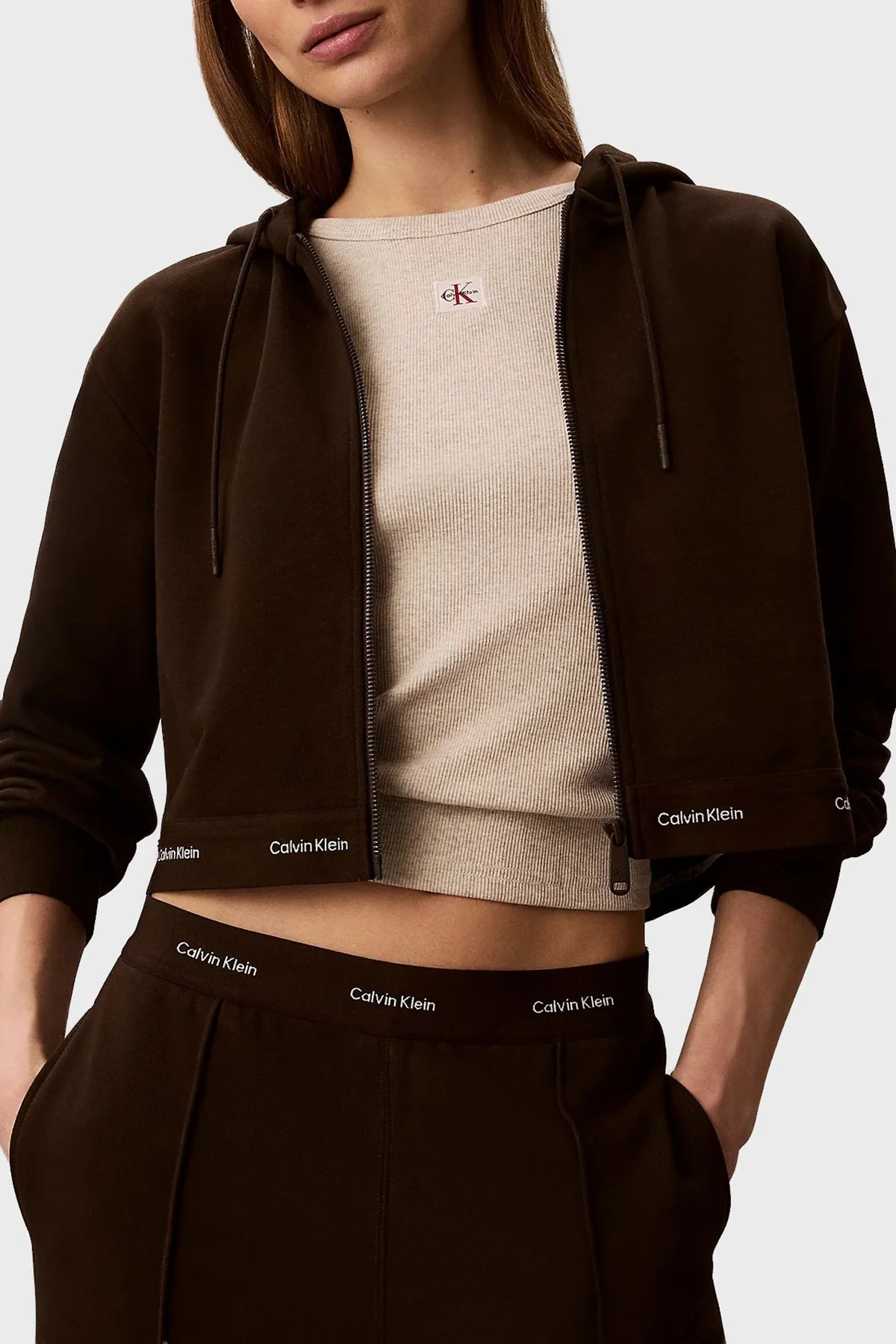 Calvin Klein % 100 Pamuk Logolu Regular Fit Fermuarlı Kapüşon Yaka LV047G252GTO2 Kadın Sweat LV047G252G TO2 KAHVE - 4