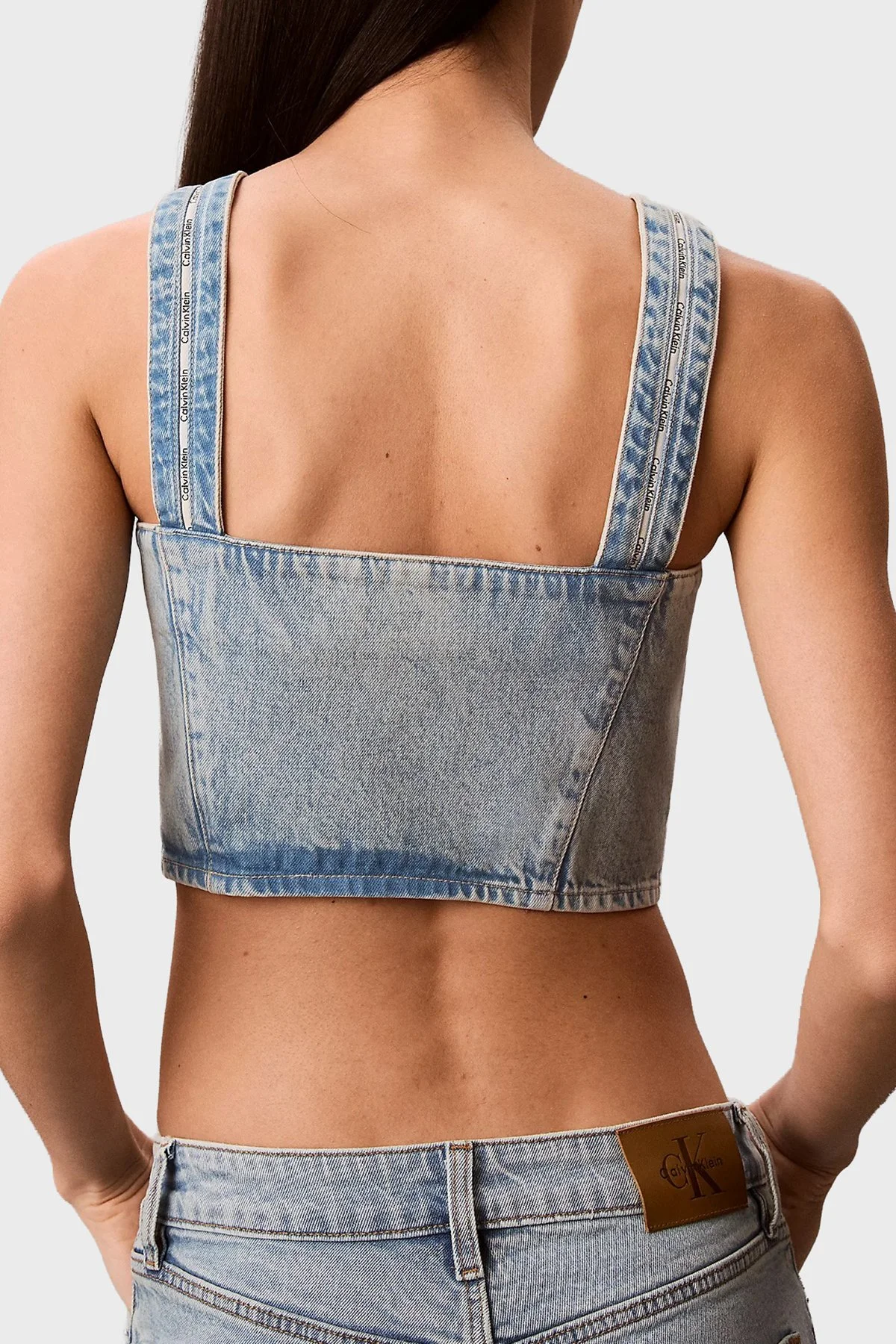 Calvin Klein % 100 Pamuk Logolu Şeritli Kot Askılı Kadın Bluz LV047G728G YP3 AÇIK MAVİ - 3