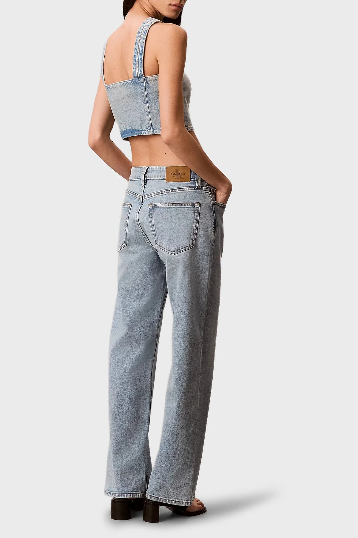 Calvin Klein % 100 Pamuk Logolu Şeritli Kot Askılı Kadın Bluz LV047G728G YP3 AÇIK MAVİ - 6