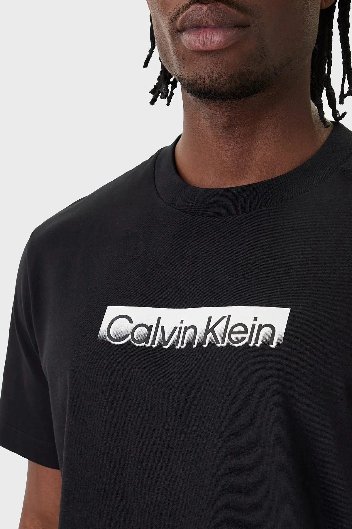 Calvin Klein % 100 Pamuk Logolu Slim Fit Bisiklet Yaka LV04LF812G UB1 Erkek T Shirt LV04LF812G UB1 SİYAH - 4