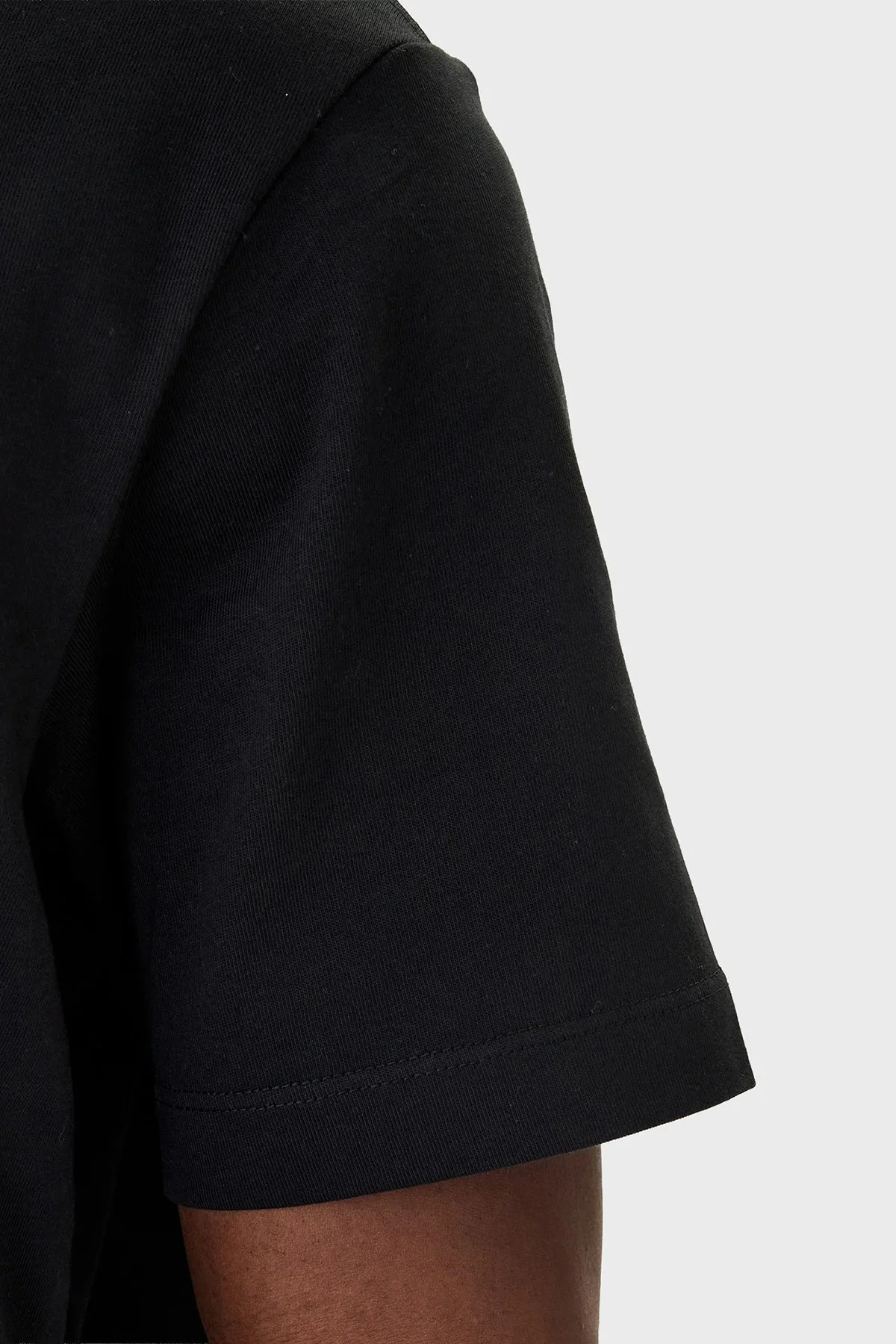 Calvin Klein % 100 Pamuk Logolu Slim Fit Bisiklet Yaka LV04LF812G UB1 Erkek T Shirt LV04LF812G UB1 SİYAH - 5