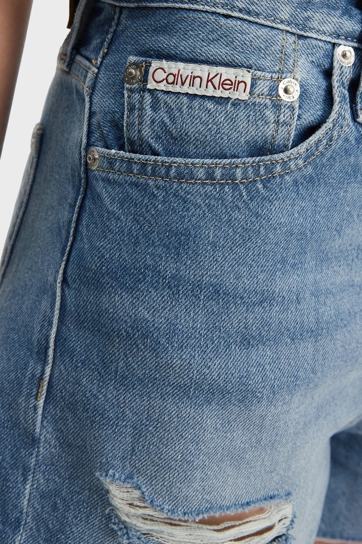 Calvin Klein % 100 Pamuk Mom Fit Kot J20J2251591AA Bayan Short J20J225159 1AA MAVİ - 9