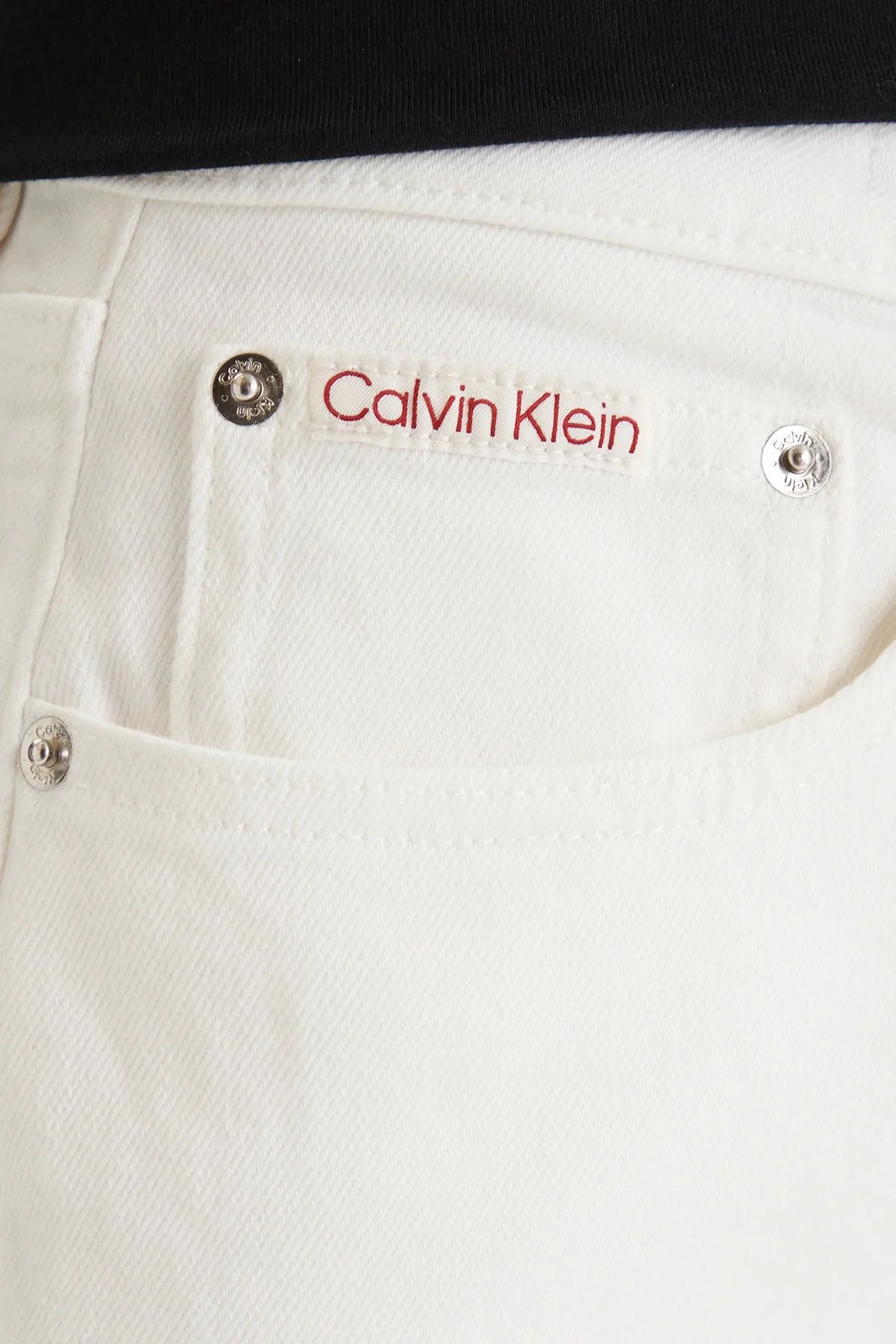 Calvin Klein % 100 Pamuk Mom Fit Yüksek Bel Jeans LV047F703GASN Bayan Kot Pantolon LV047F703G ASN BEYAZ - 4