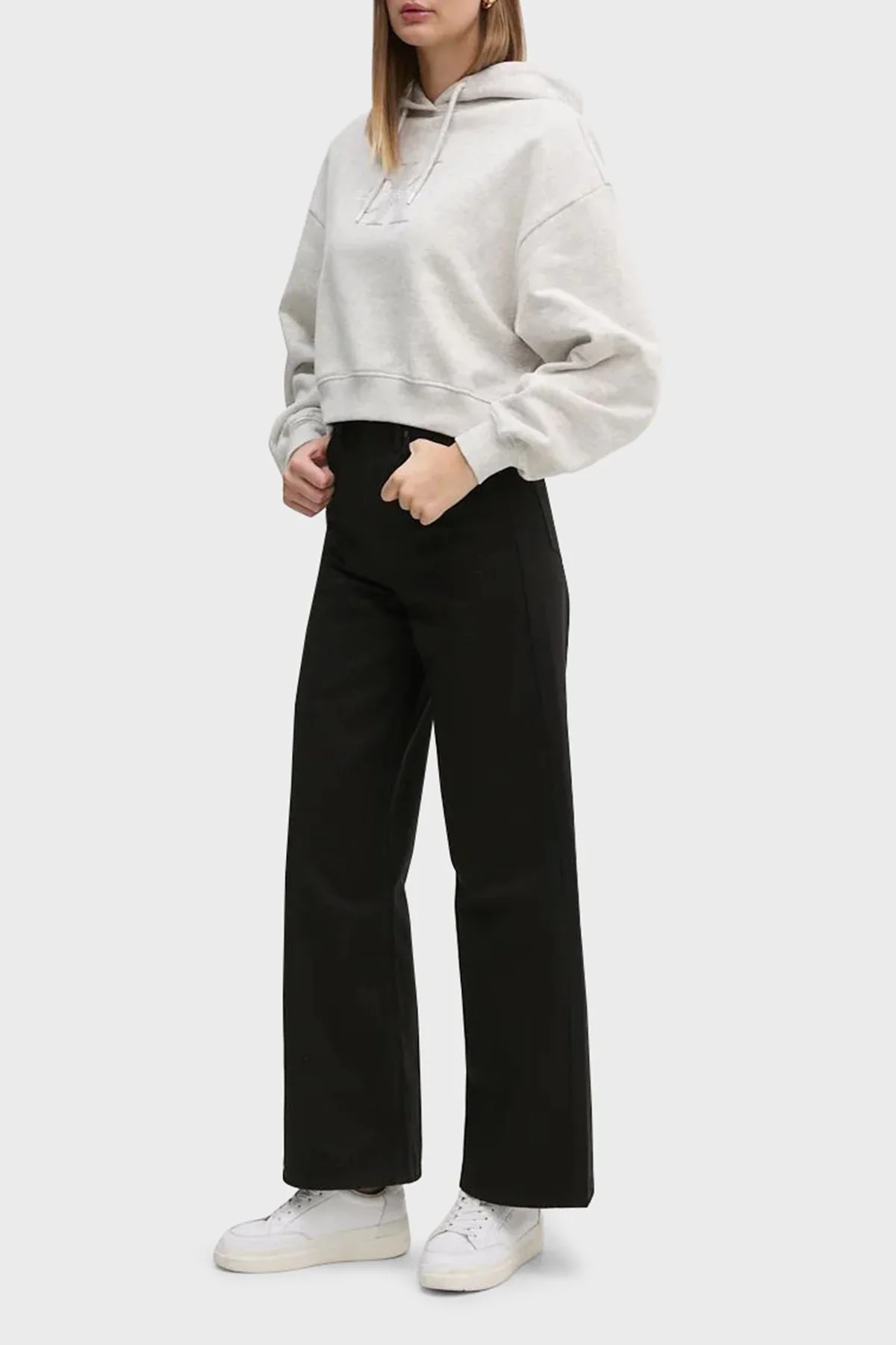 Calvin Klein % 100 Pamuk Oversize Fit Kapüşonlu Crop J20J224170P6G Bayan Sweat J20J224170 P6G AÇIK GRİ - 3