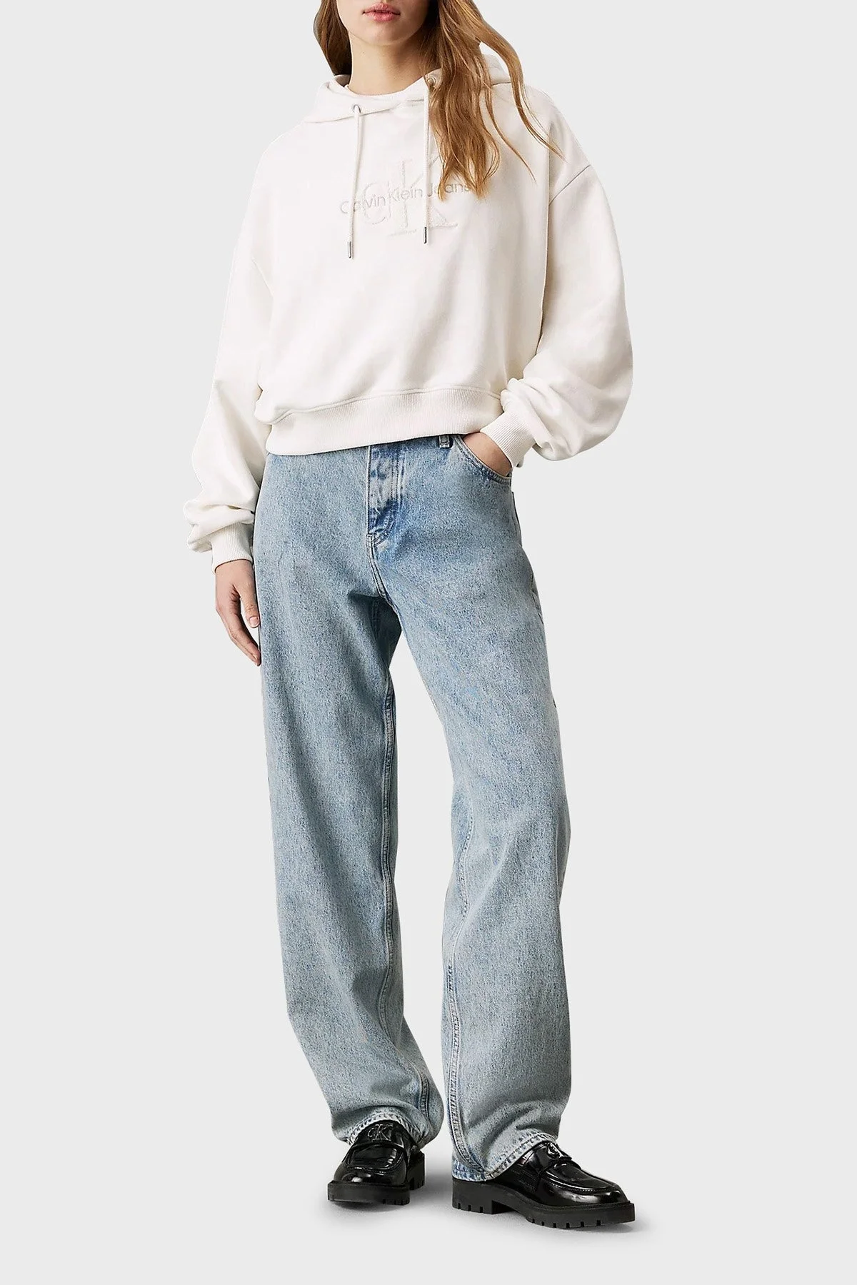 Calvin Klein % 100 Pamuk Oversize Fit Kapüşonlu Crop J20J224170YBI Bayan Sweat J20J224170 YBI BEYAZ - 2