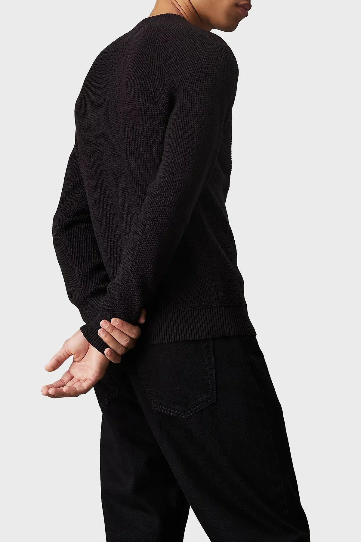 Calvin Klein % 100 Pamuk Regular Fit Bisiklet Yaka Dokulu J30J323989BEH Erkek Kazak J30J323989 BEH SİYAH - 2