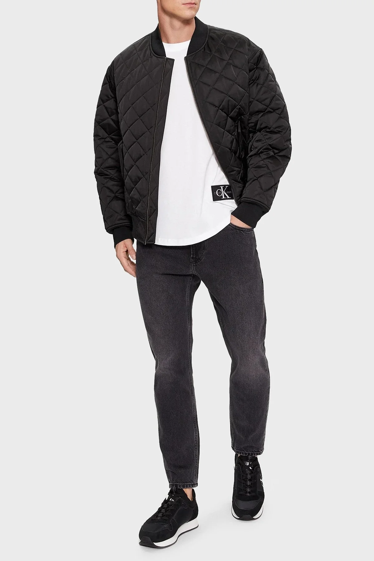 Calvin Klein % 100 Pamuk Regular Fit Bisiklet Yaka J30J323482YAF Erkek T Shirt J30J323482 YAF BEYAZ - 7