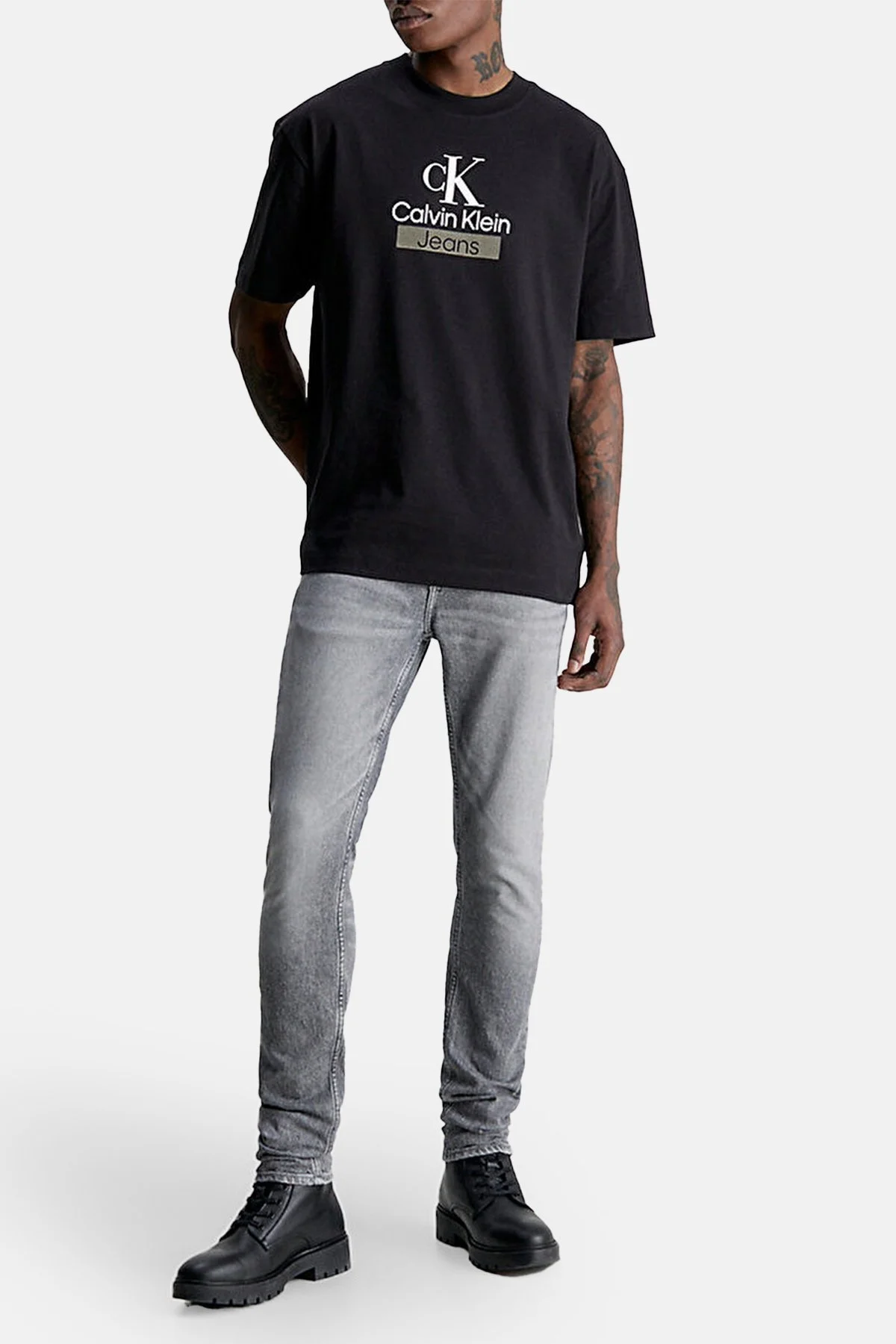 Calvin Klein % 100 Pamuk Regular Fit Bisiklet Yaka J30J323759BEH Erkek T Shirt J30J323759 BEH SİYAH - 3