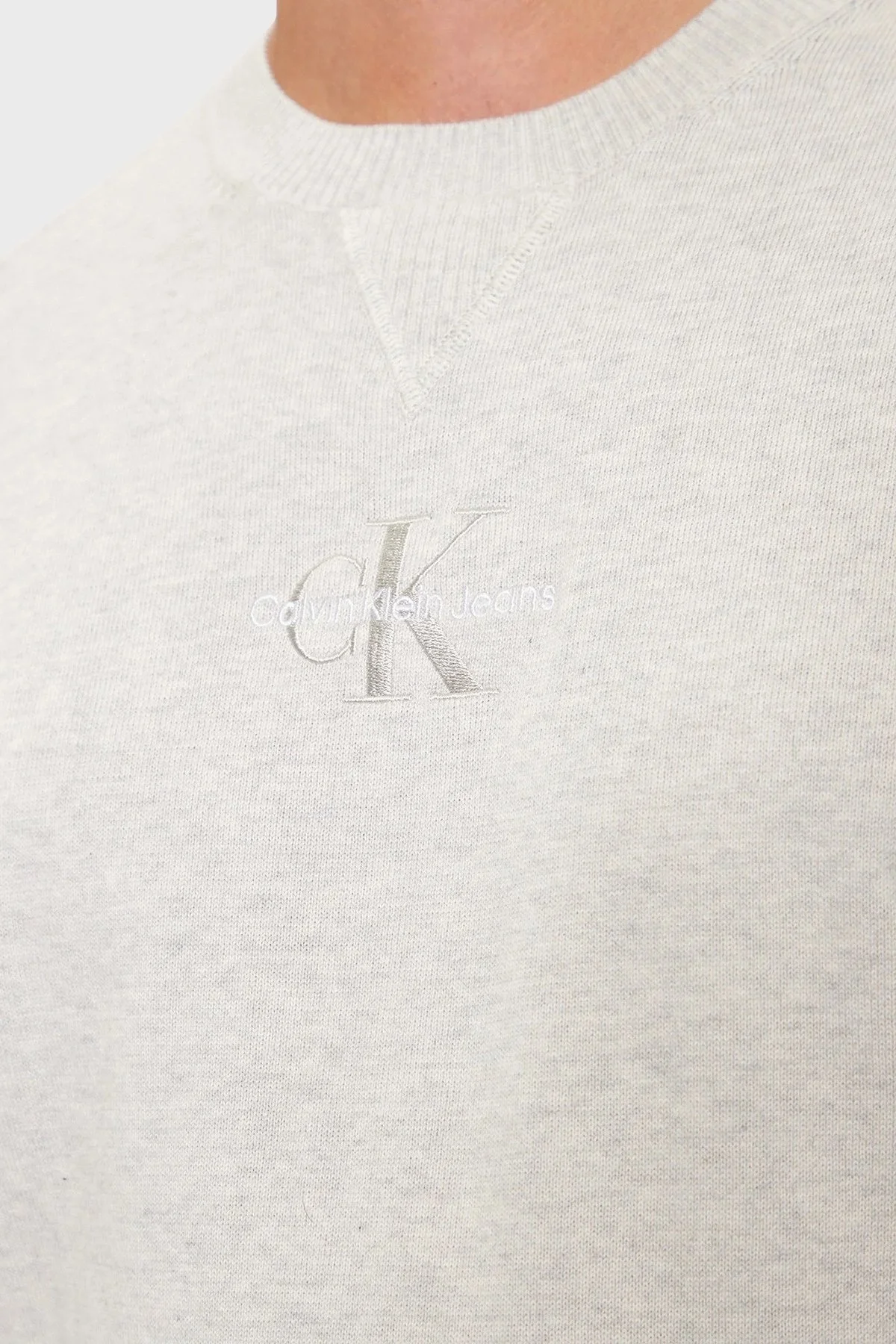 Calvin Klein % 100 Pamuk Regular Fit Bisiklet Yaka J30J325671P6G Erkek Kazak J30J325671 P6G AÇIK GRİ - 9