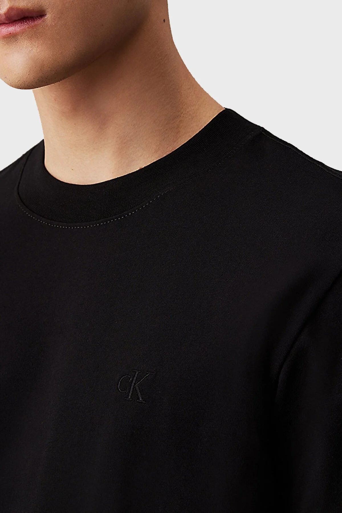 Calvin Klein % 100 Pamuk Regular Fit Bisiklet Yaka J30J326683BEH Erkek T Shirt J30J326683 BEH SİYAH - 7