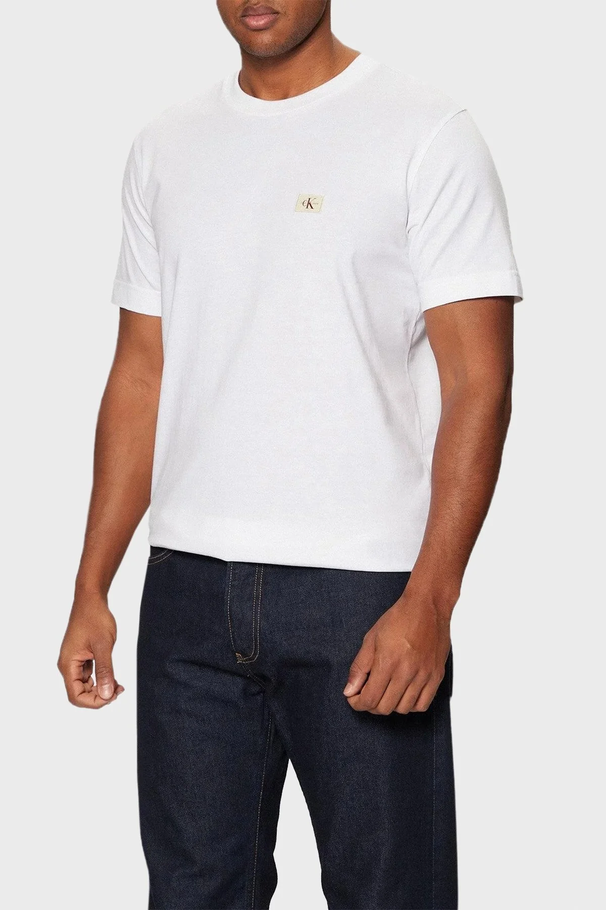 Calvin Klein % 100 Pamuk Regular Fit Bisiklet Yaka J30J327100YAF Erkek T Shirt J30J327100 YAF BEYAZ - 1