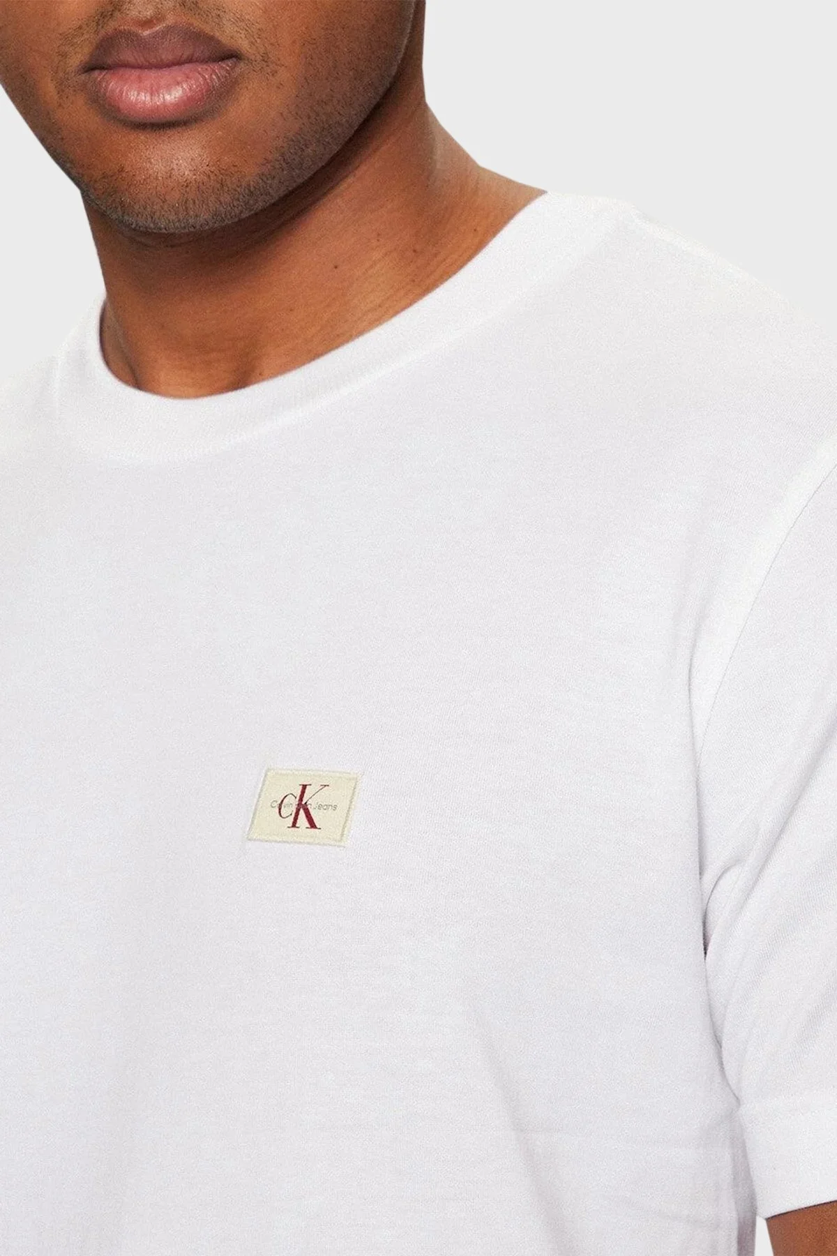 Calvin Klein % 100 Pamuk Regular Fit Bisiklet Yaka J30J327100YAF Erkek T Shirt J30J327100 YAF BEYAZ - 4