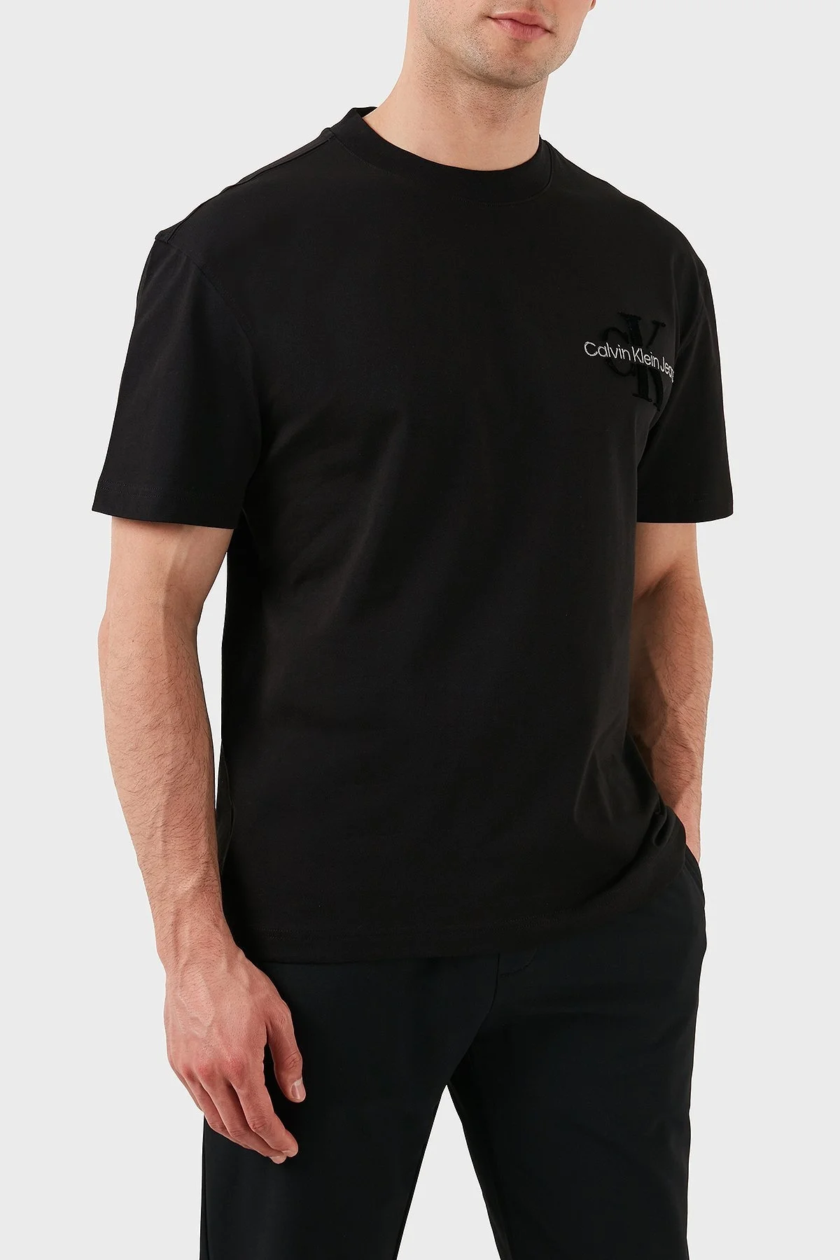 Calvin Klein % 100 Pamuk Regular Fit Bisiklet Yaka J30J327107BEH Erkek T Shirt J30J327107 BEH SİYAH - 10