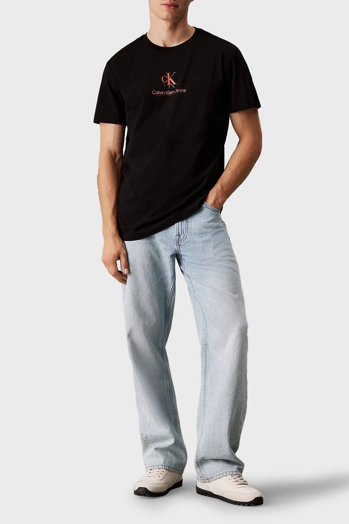 Calvin Klein % 100 Pamuk Regular Fit Bisiklet Yaka J30J327469BEH Erkek T Shirt J30J327469 BEH SİYAH - 3