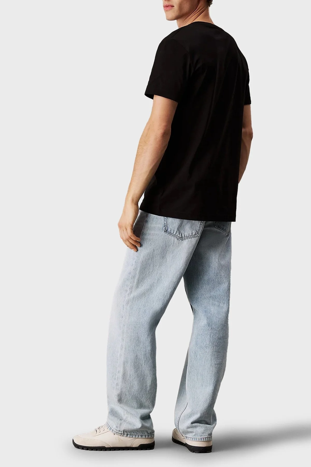 Calvin Klein % 100 Pamuk Regular Fit Bisiklet Yaka J30J327469BEH Erkek T Shirt J30J327469 BEH SİYAH - 6