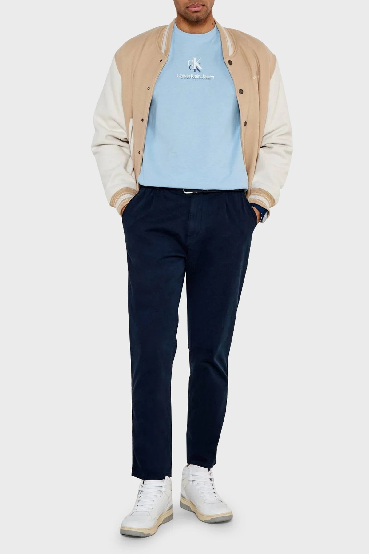 Calvin Klein % 100 Pamuk Regular Fit Bisiklet Yaka J30J327469CBR Erkek T Shirt J30J327469 CBR AÇIK MAVİ - 6