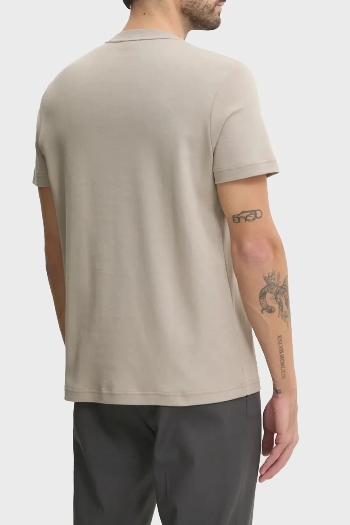 Calvin Klein % 100 Pamuk Regular Fit Bisiklet Yaka Logolu K10K113737RAJ Erkek T Shirt K10K113737 RAJ AÇIK HAKİ - 2