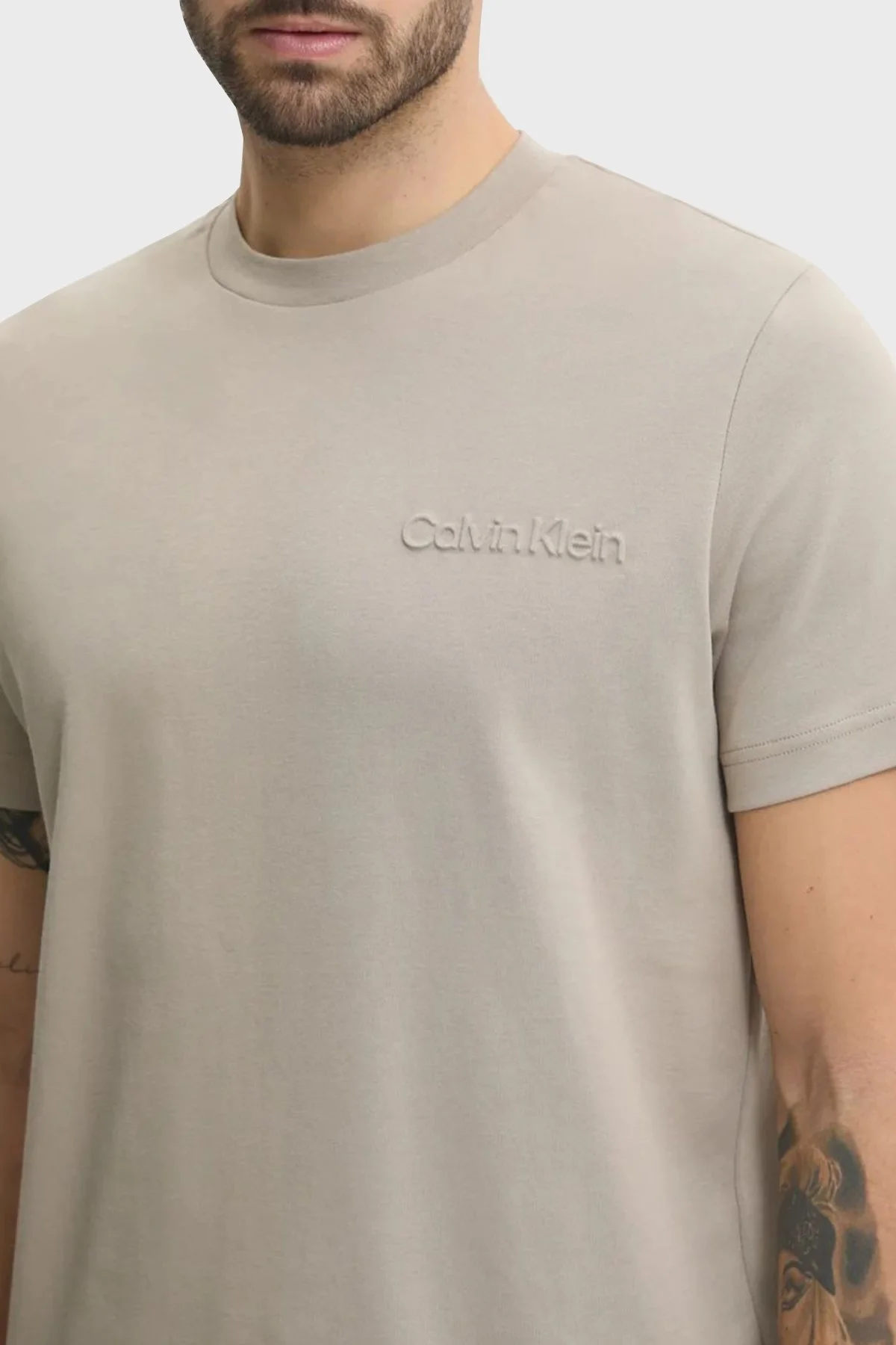 Calvin Klein % 100 Pamuk Regular Fit Bisiklet Yaka Logolu K10K113737RAJ Erkek T Shirt K10K113737 RAJ AÇIK HAKİ - 3