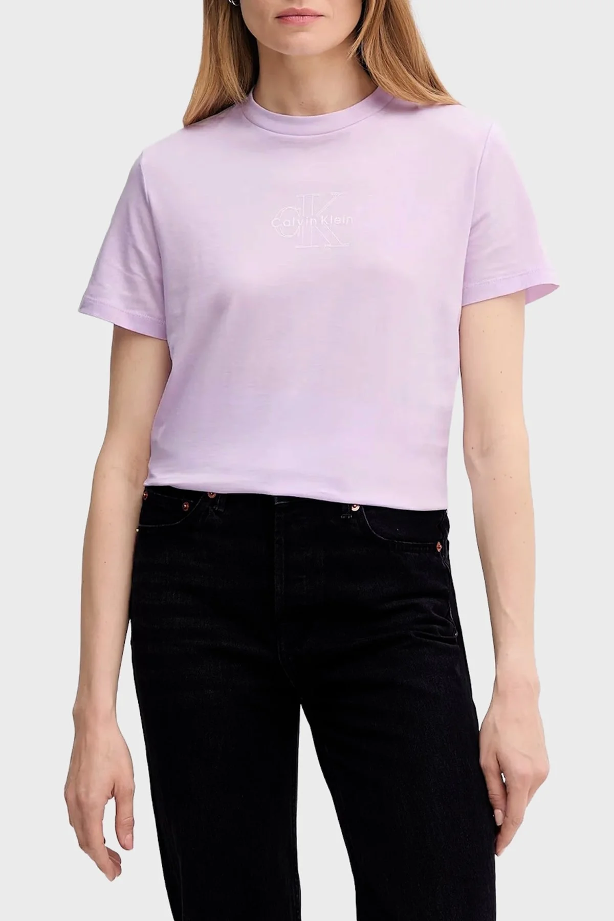 Calvin Klein % 100 Pamuk Regular Fit Bisiklet Yaka Logolu LV047C863GXEF Bayan T Shirt LV047C863G XEF LİLA - 1