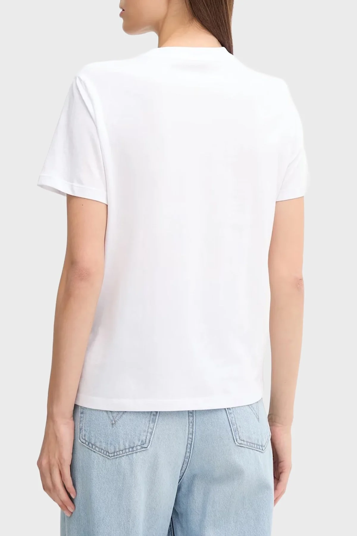 Calvin Klein % 100 Pamuk Regular Fit Bisiklet Yaka Logolu LV047C864GYAA Bayan T Shirt LV047C864G YAA BEYAZ - 2