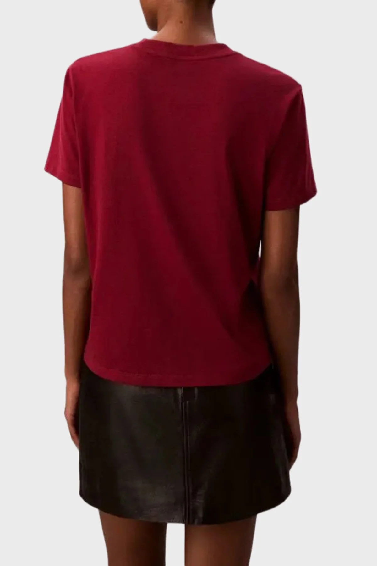 Calvin Klein % 100 Pamuk Regular Fit Bisiklet Yaka Logolu LV047C912GWFK Bayan T Shirt LV047C912G WFK BORDO - 3