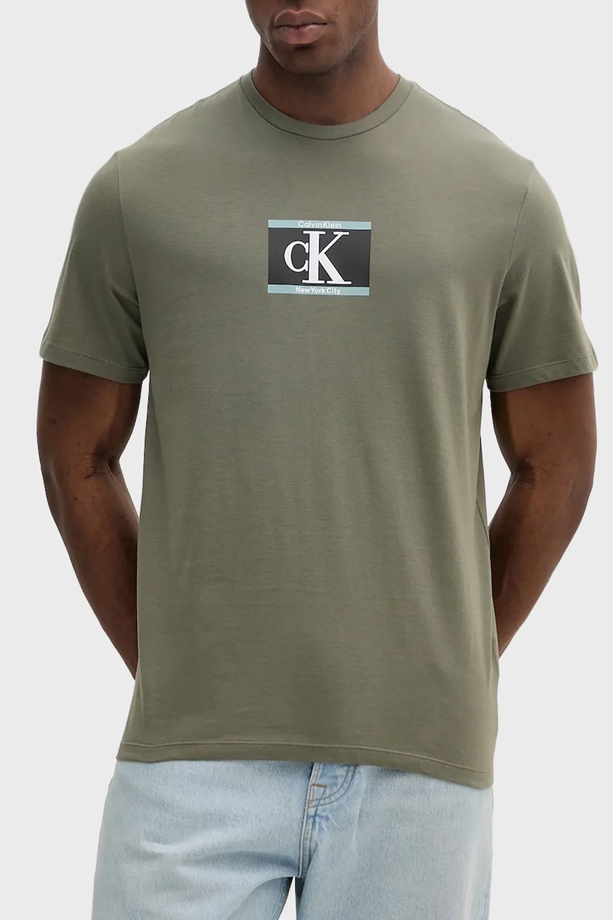 Calvin Klein % 100 Pamuk Regular Fit Bisiklet Yaka Logolu LV04RC854GLDY Erkek T Shirt LV04RC854G LDY HAKİ - 1
