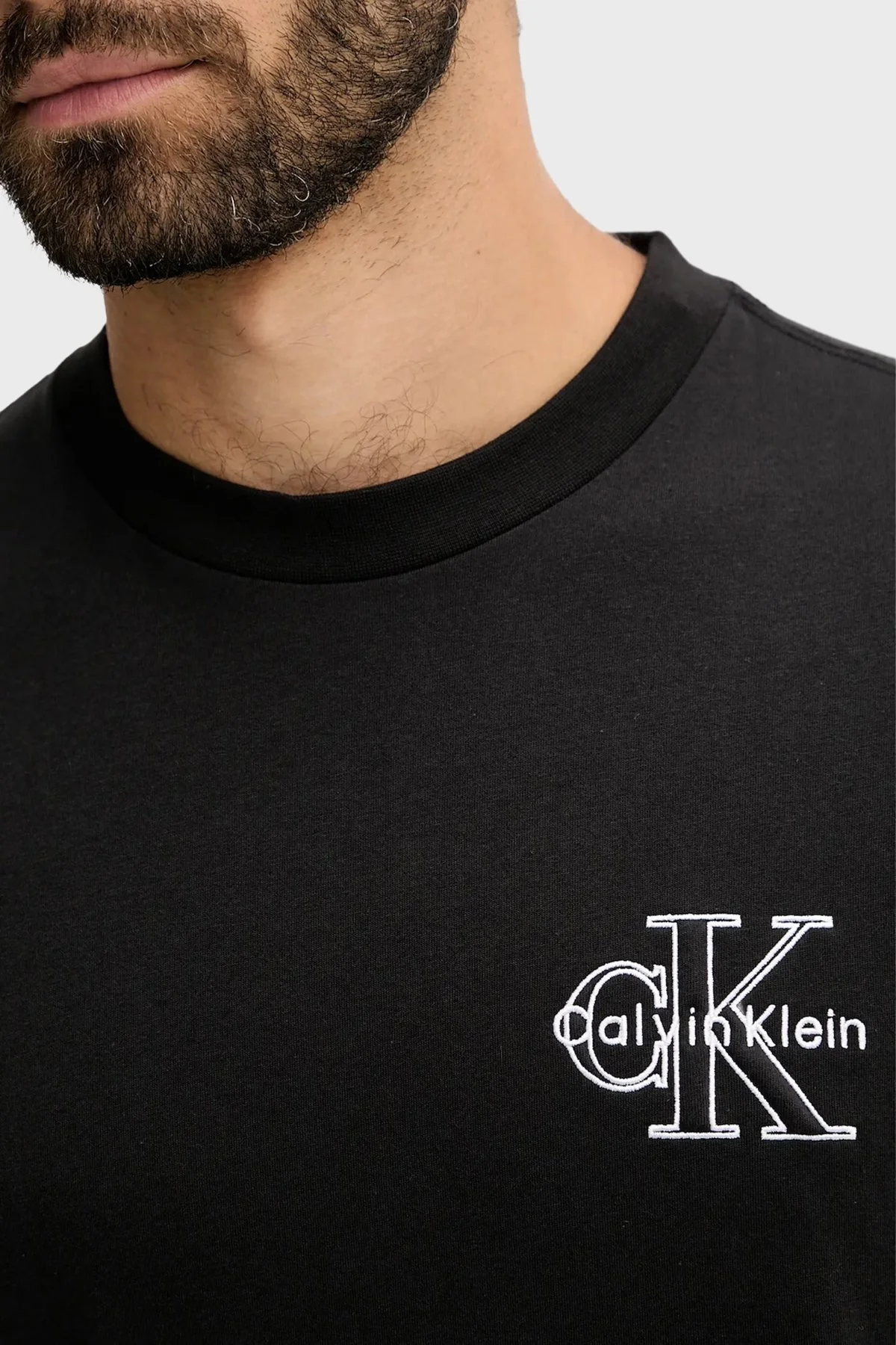 Calvin Klein % 100 Pamuk Regular Fit Bisiklet Yaka Logolu LV04RC856GUB1 Erkek T Shirt LV04RC856G UB1 SİYAH - 4