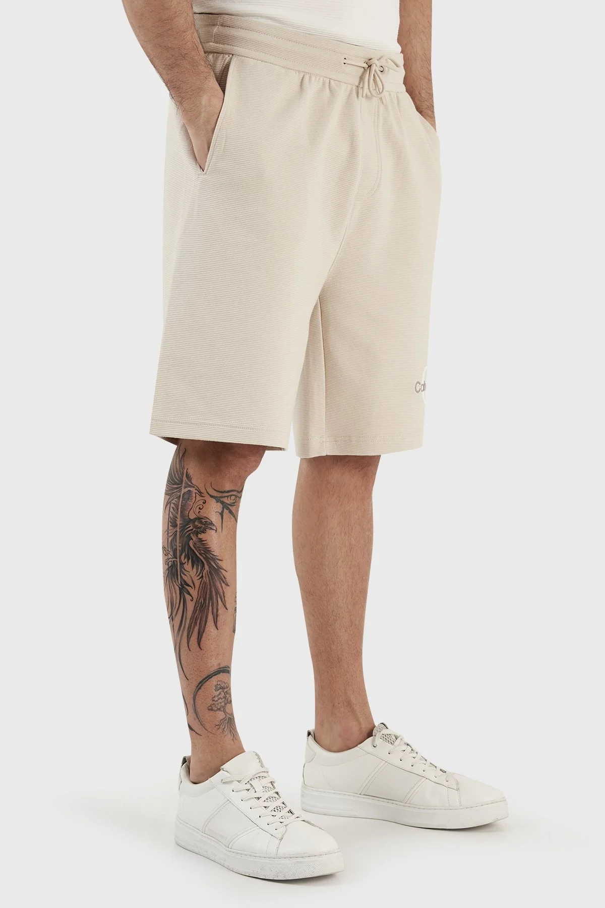 Calvin Klein % 100 Pamuk Regular Fit Cepli J30J323225ACI Erkek Short J30J323225 ACI BEJ - 2