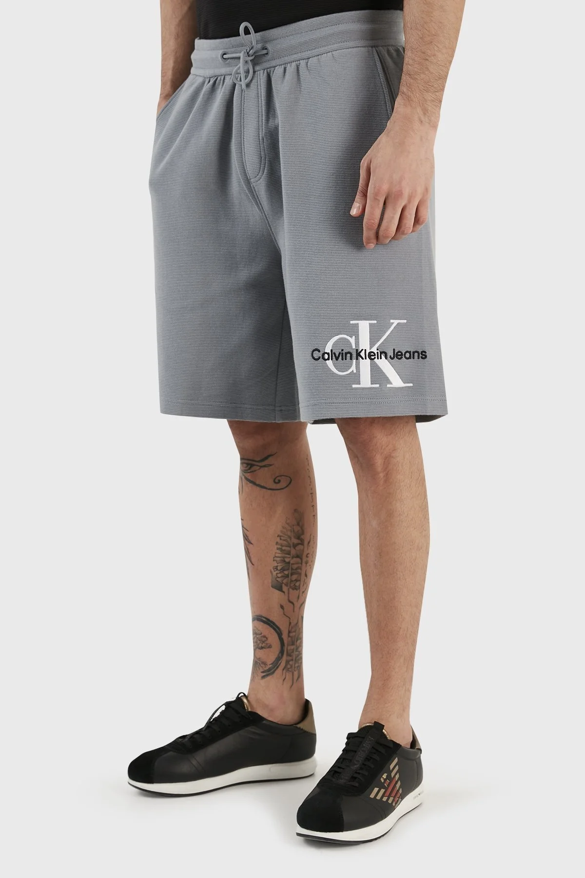 Calvin Klein % 100 Pamuk Regular Fit Cepli J30J323225PN6 Erkek Short J30J323225 PN6 GRİ - 3