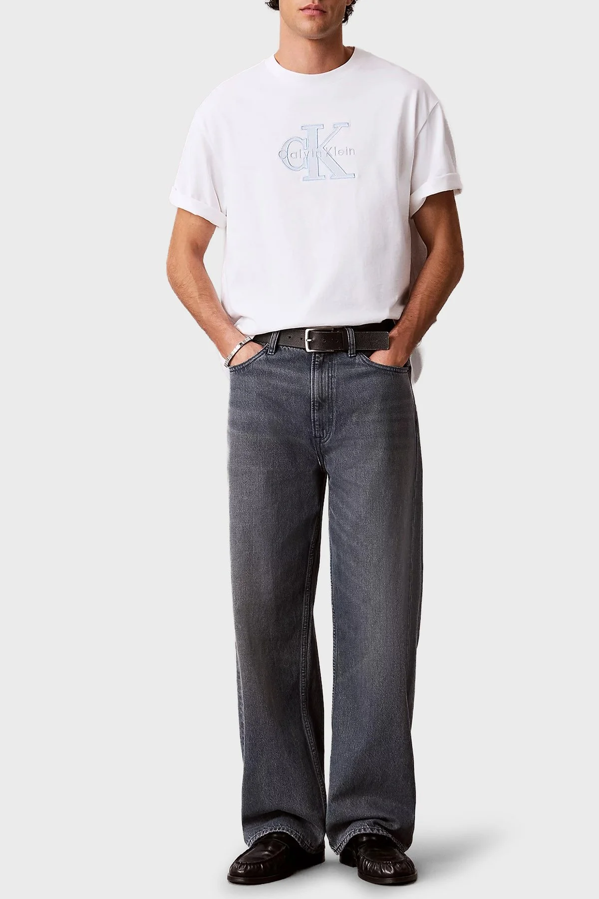 Calvin Klein % 100 Pamuk Regular Fit Logolu Bisiklet Yaka LV04RF819GYAF Erkek T Shirt LV04RF819G YAF BEYAZ - 2