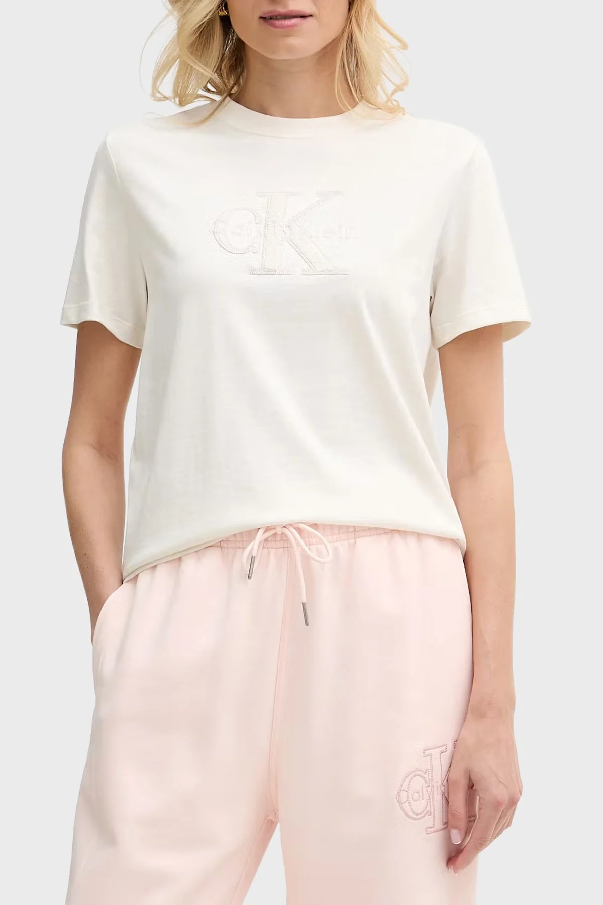 Calvin Klein % 100 Pamuk Regular Fit Logolu LV047G829GYAS Kadın T Shirt LV047G829G YAS Krem - 1