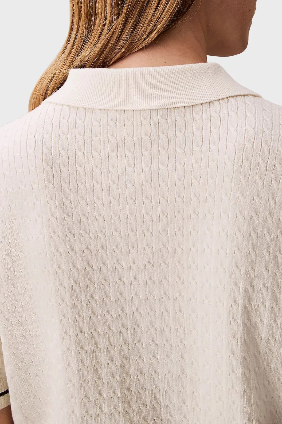 Calvin Klein % 100 Pamuk Regular Fit Logolu Örme Düğmeli Bayan Polo LV047F320G YAS BEYAZ - 6