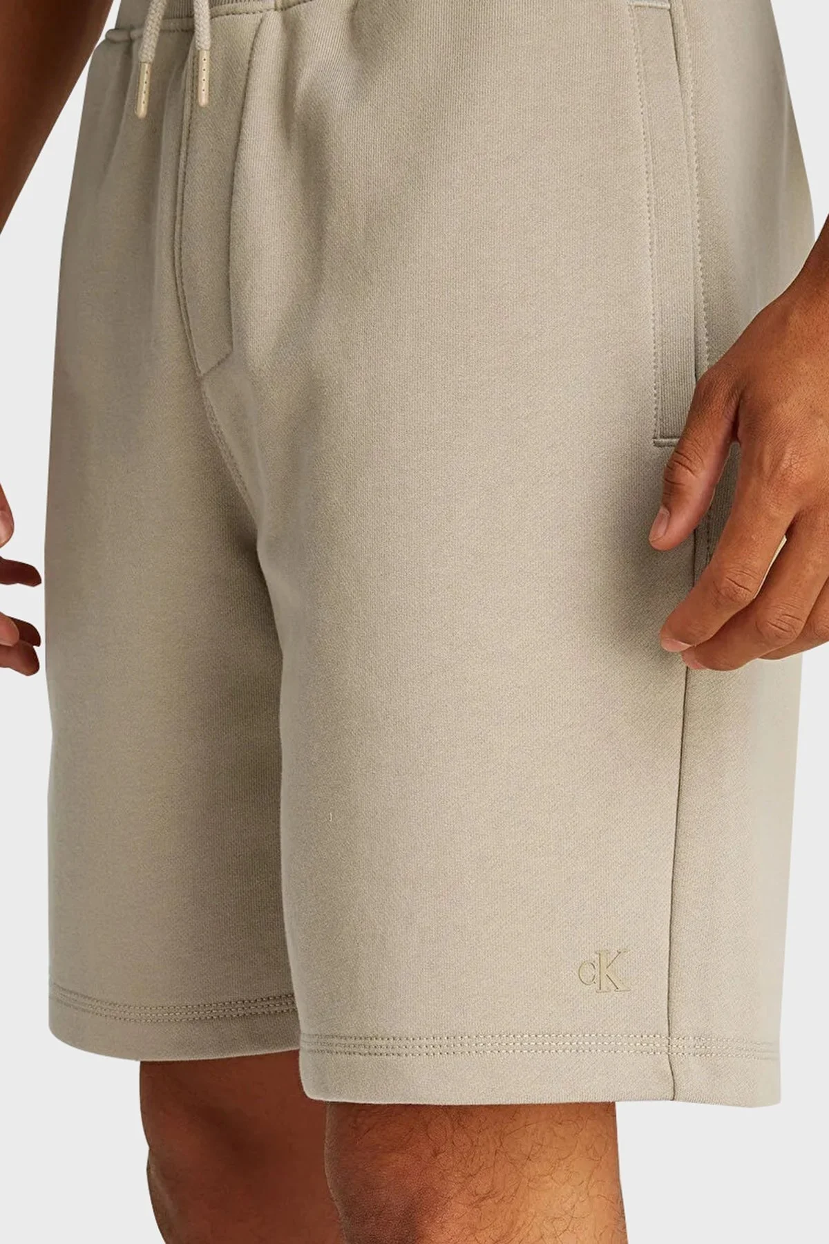 Calvin Klein % 100 Pamuk Regular Fit Yüksek Bel Cepli J30J327531PAH Erkek Short J30J327531 PAH BEJ - 8