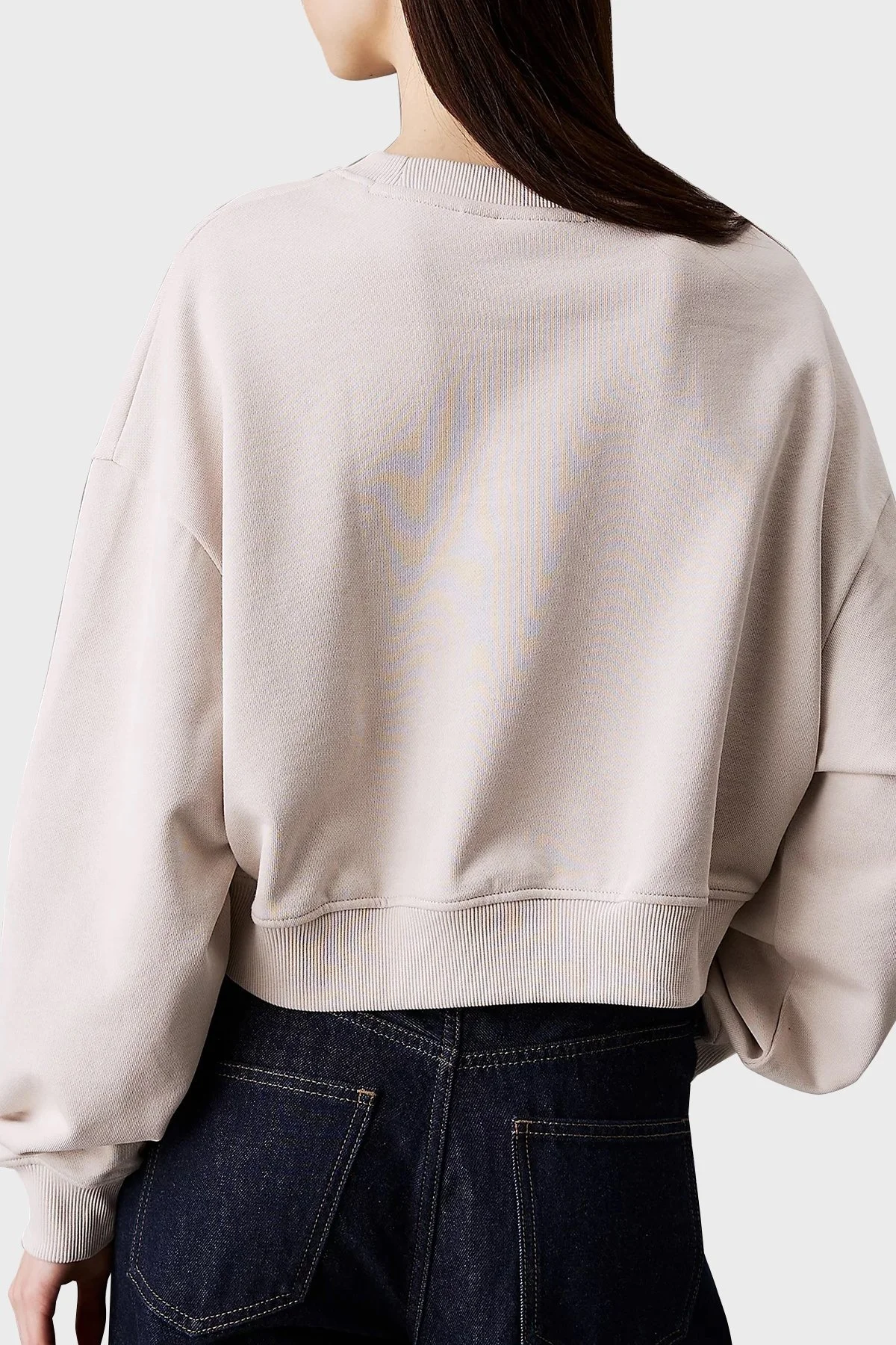 Calvin Klein % 100 Pamuk Relaxed Fit Bisiklet Yaka Crop J20J224743PDH Bayan Sweat J20J224743 PDH AÇIK GRİ - 7