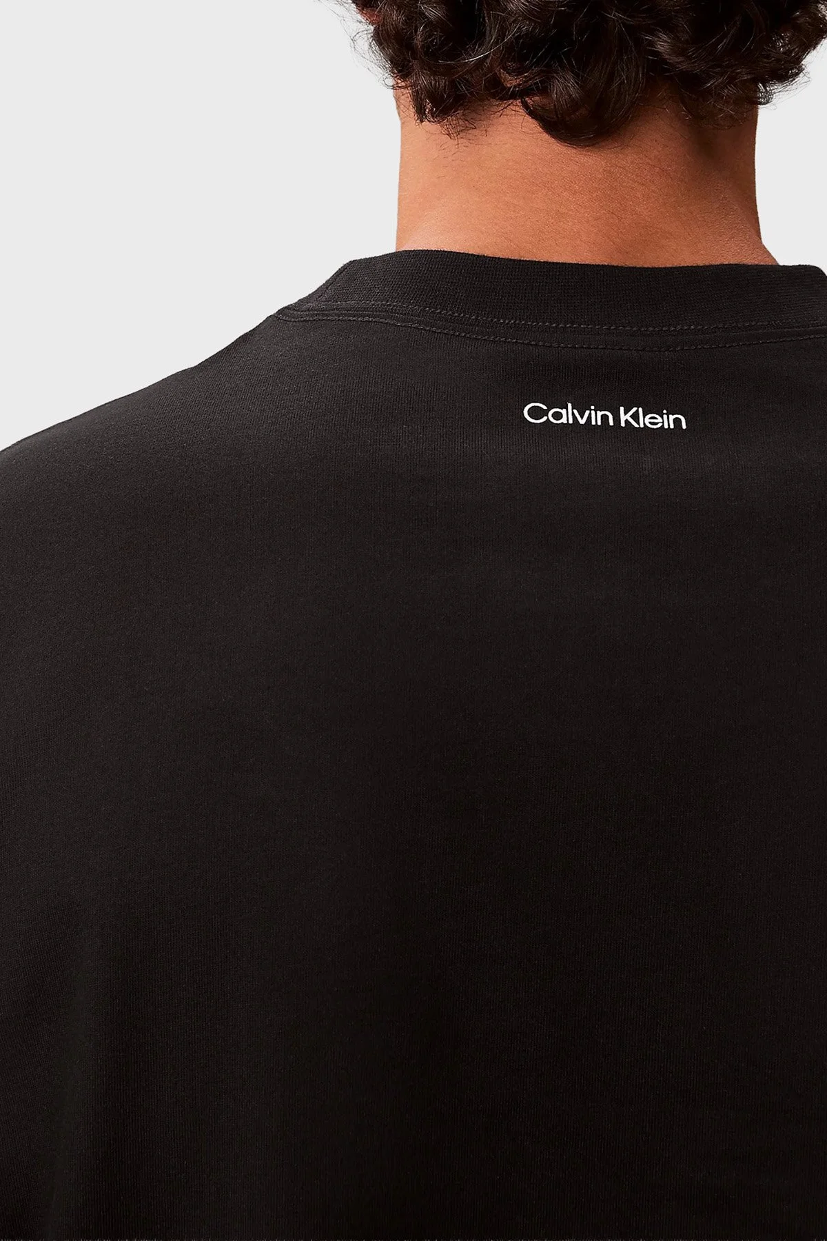 Calvin Klein % 100 Pamuk Relaxed Fit Logolu Bisiklet Yaka LV04RF823GUB1 Erkek T Shirt LV04RF823G UB1 SİYAH - 6